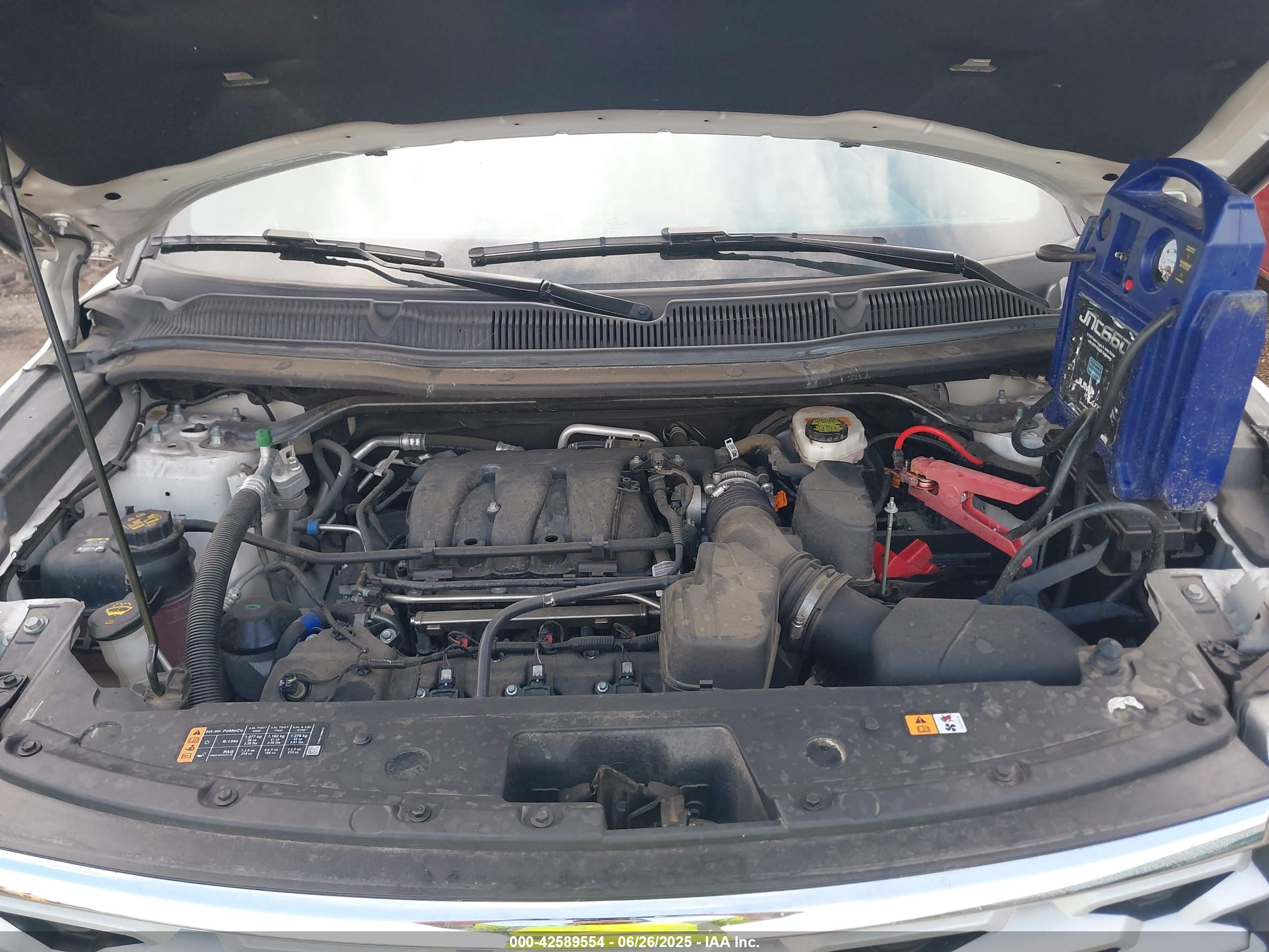 FORD EXPLORER image 10