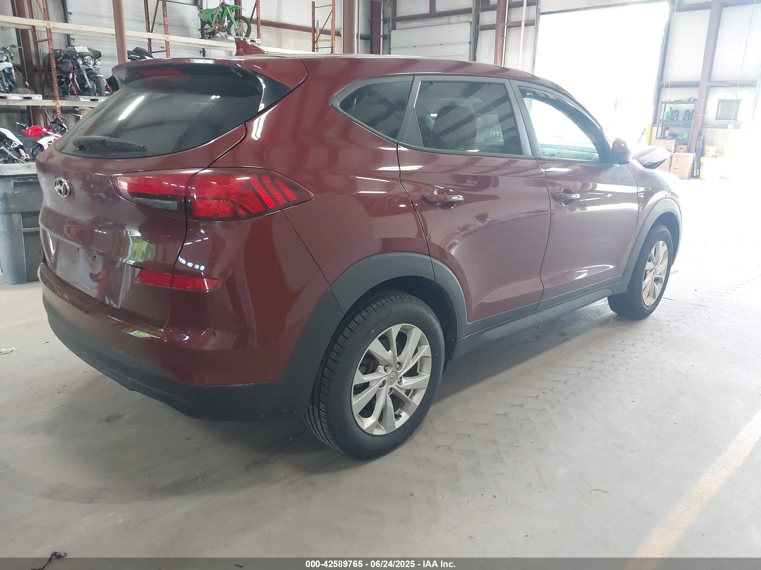 HYUNDAI TUCSON image 4