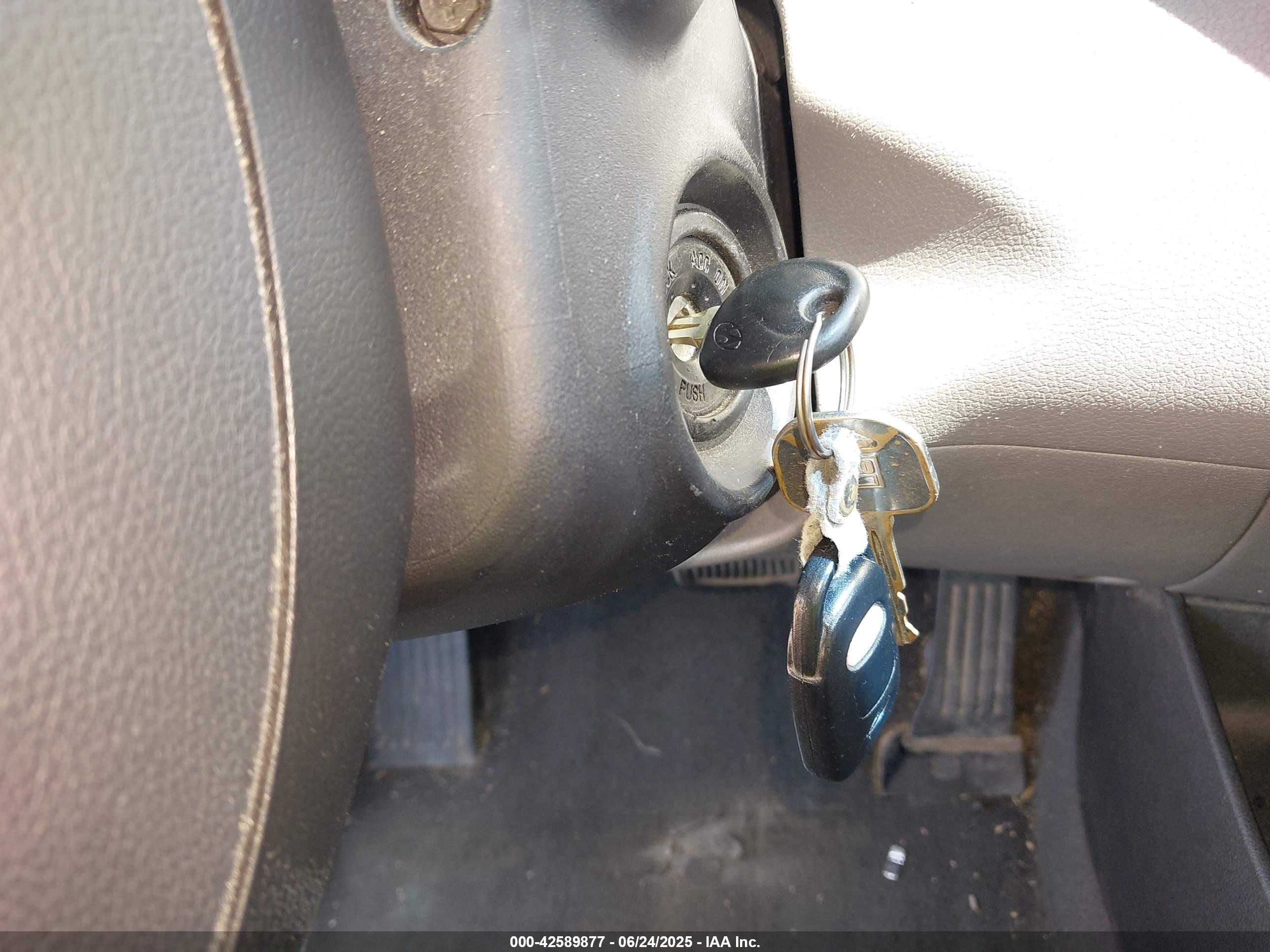 HYUNDAI ELANTRA image 11