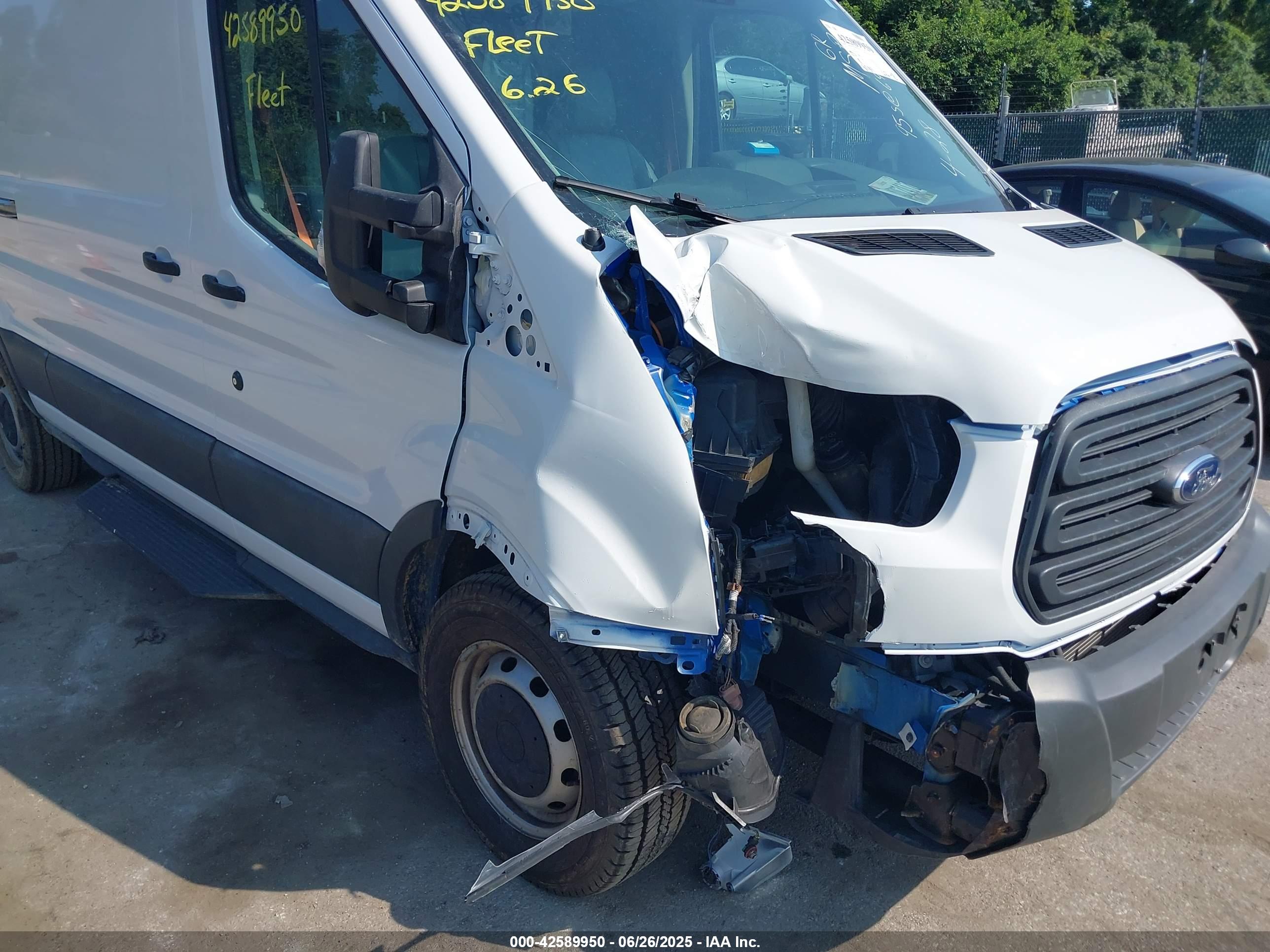 FORD TRANSIT-250 image 6