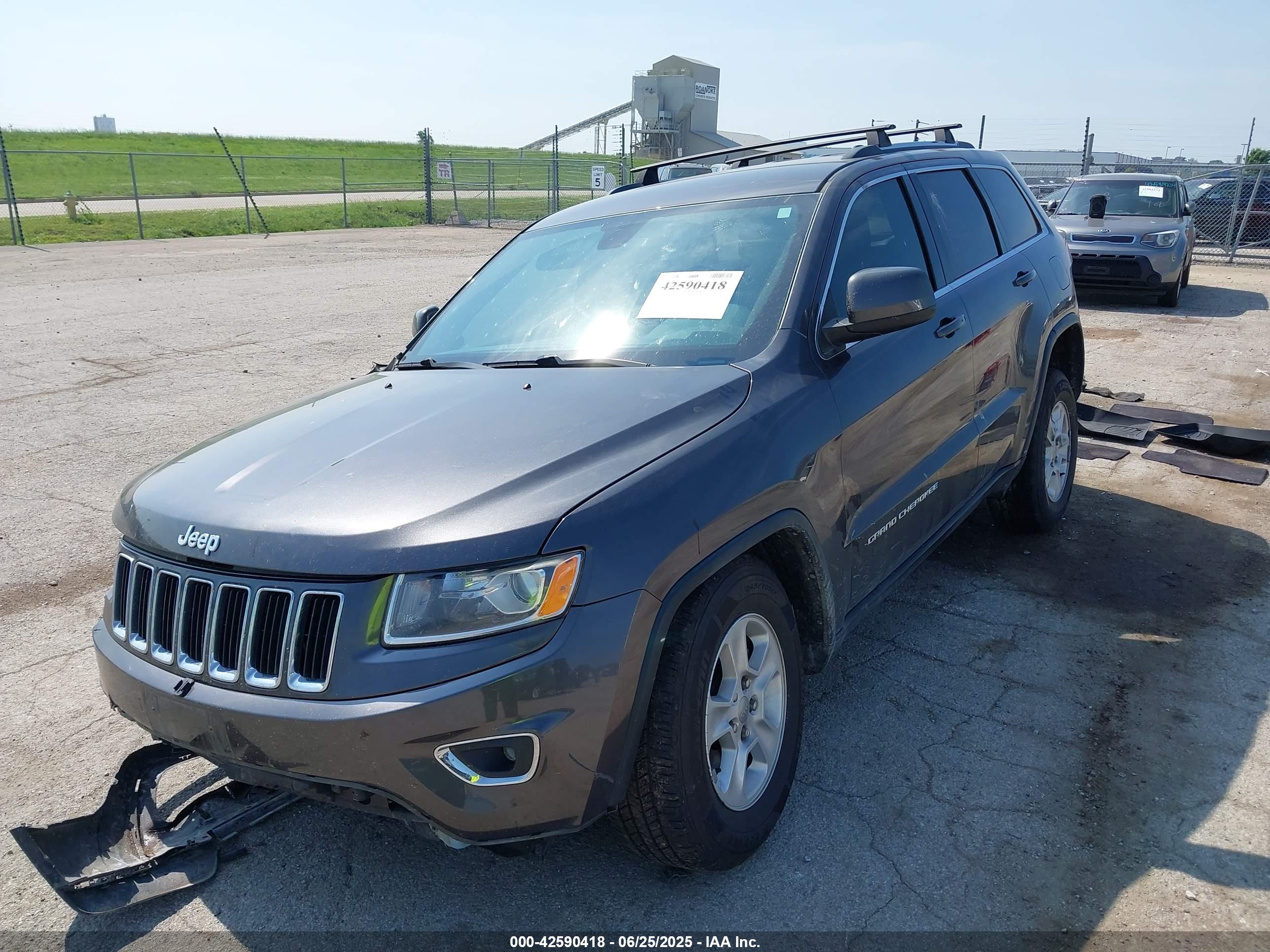 JEEP GRAND image 2