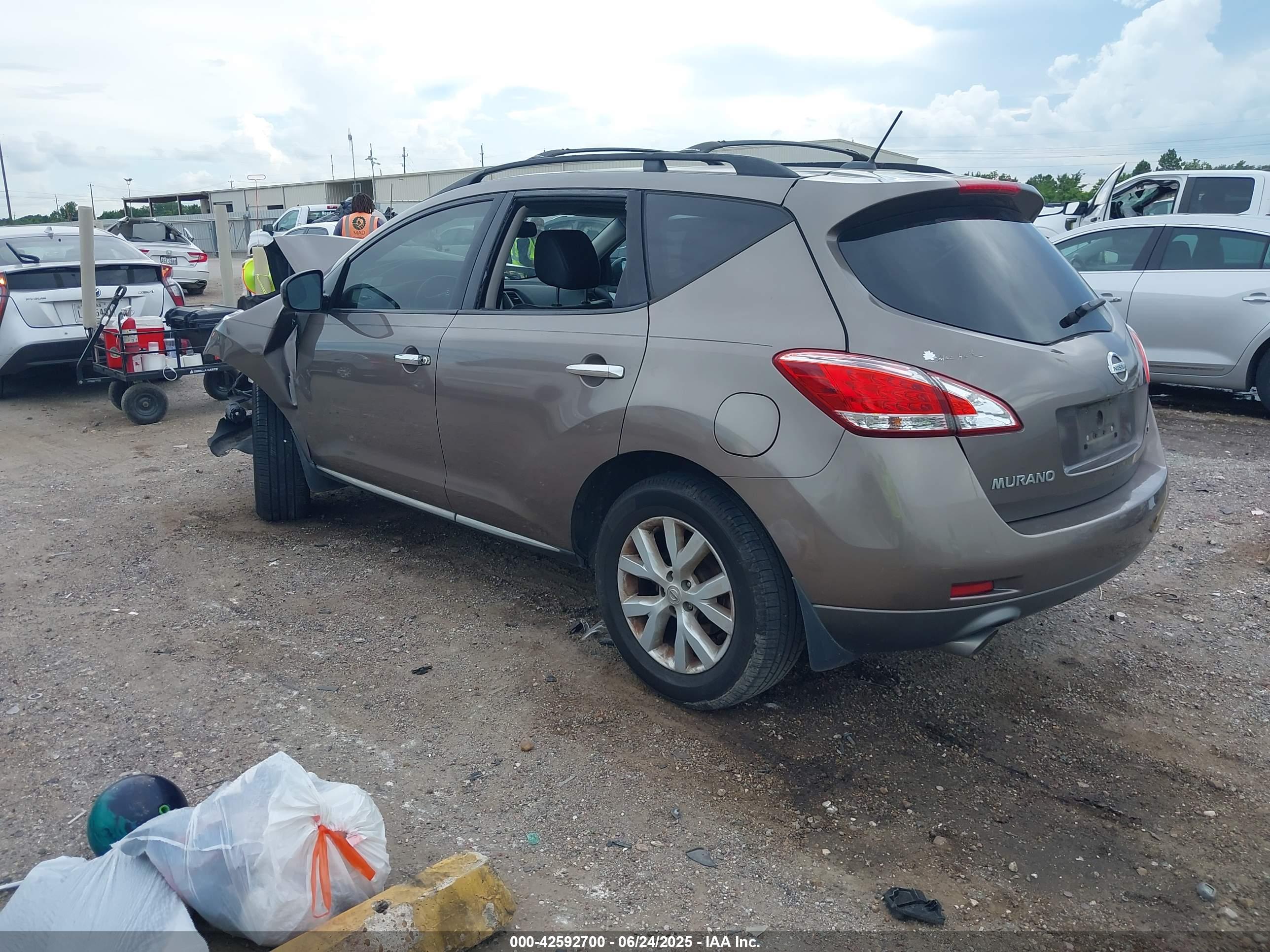 NISSAN MURANO image 3