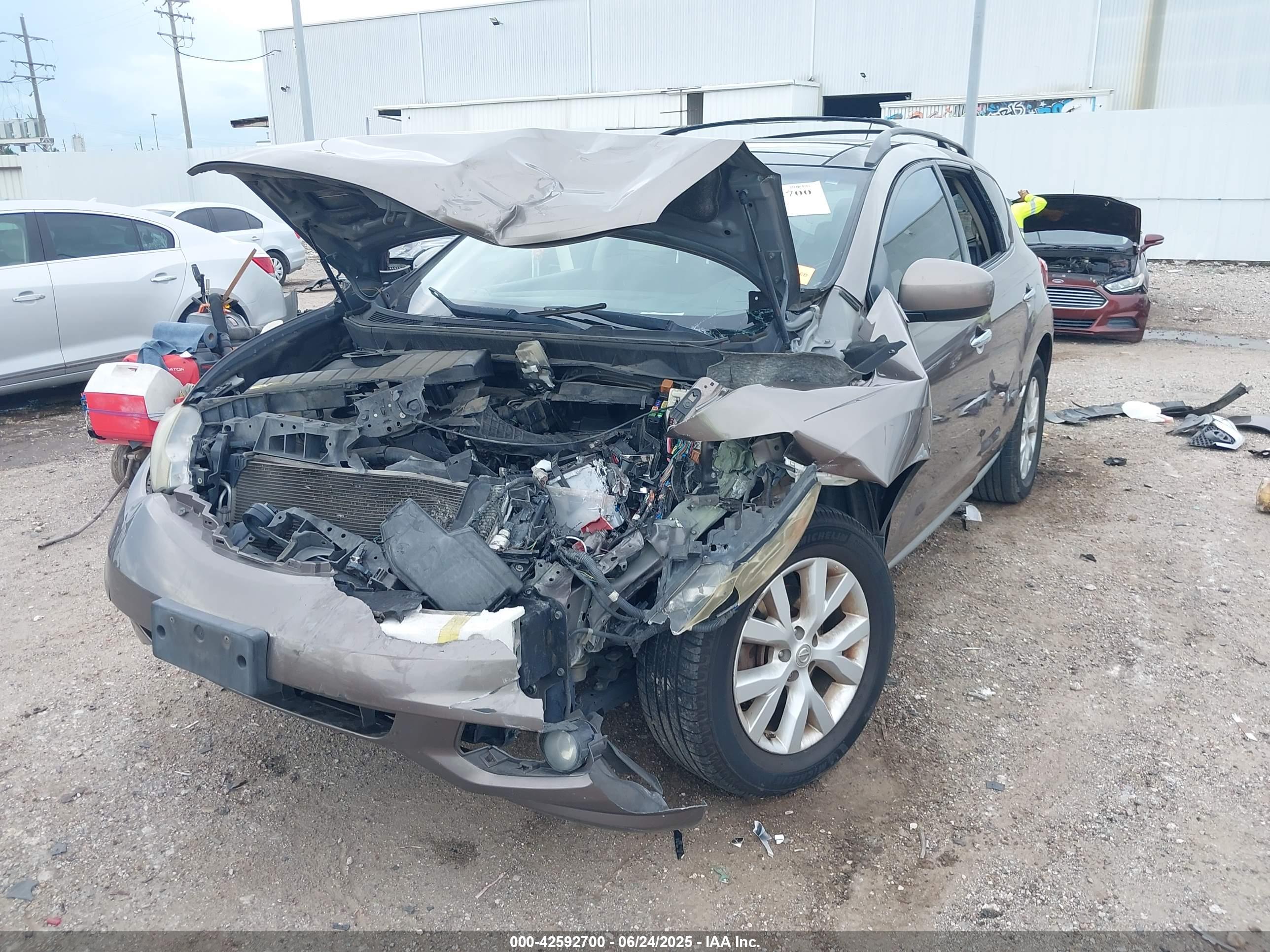 NISSAN MURANO image 6