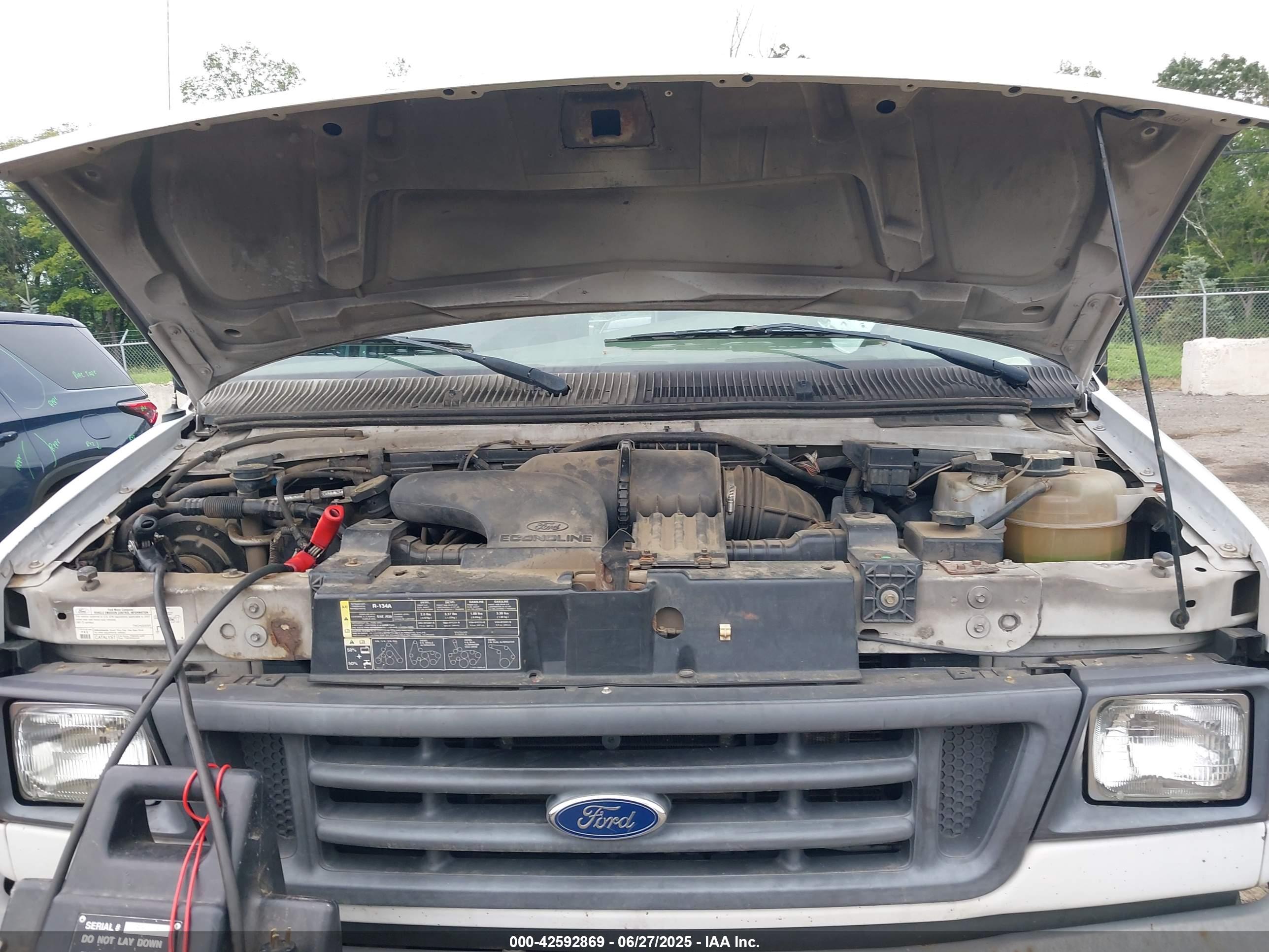 FORD E-250 image 10
