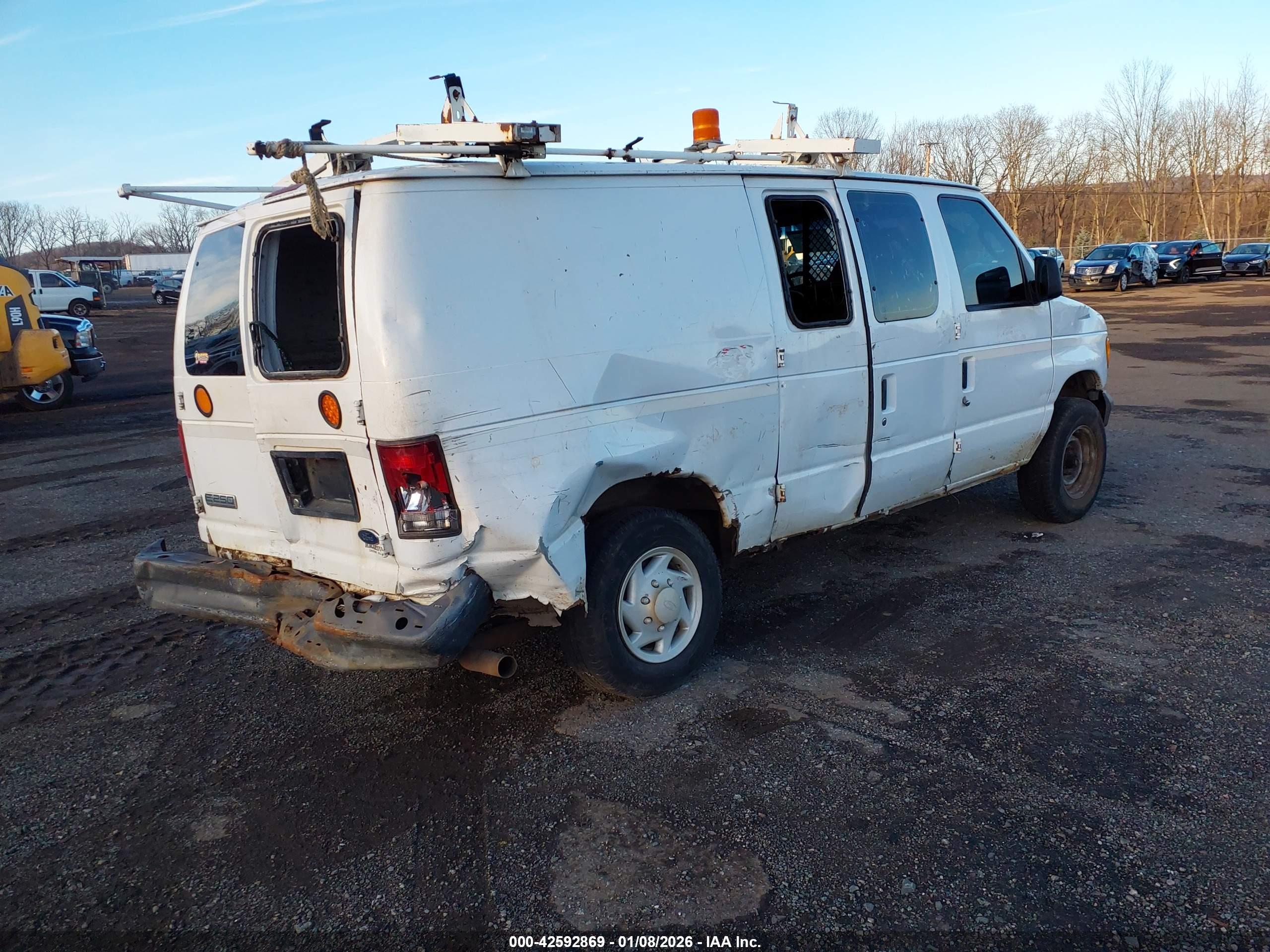 FORD E-250 image 4