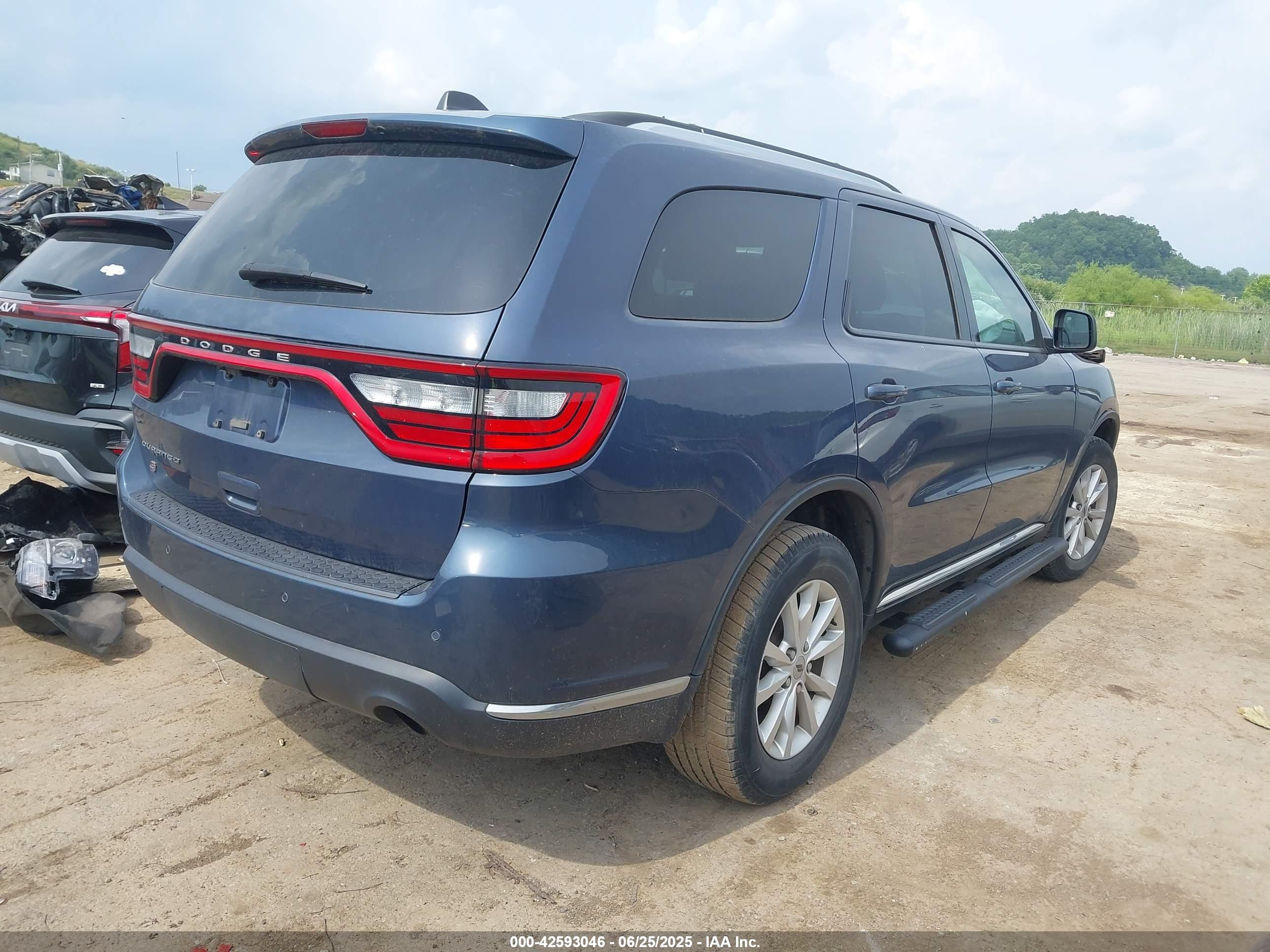 DODGE DURANGO image 4