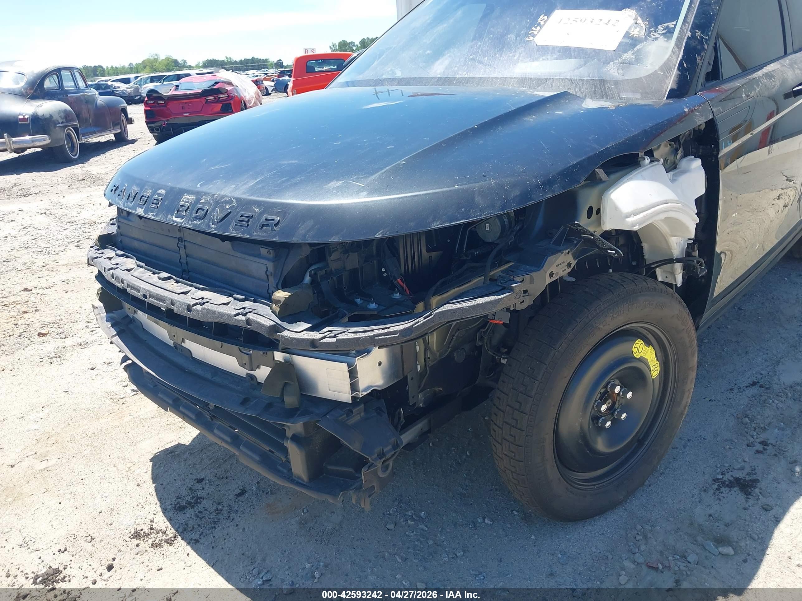 LAND ROVER image 6