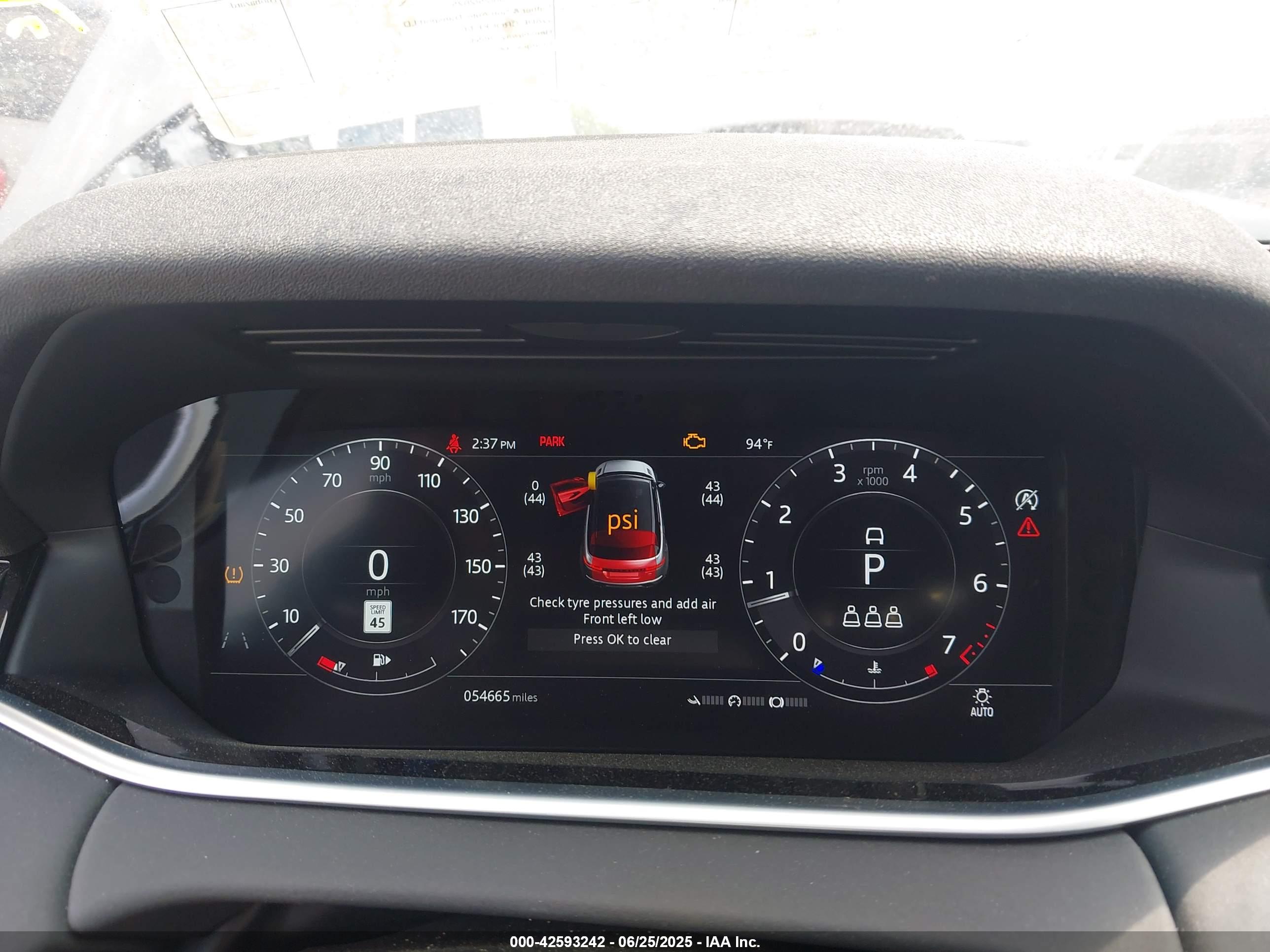 LAND ROVER image 7