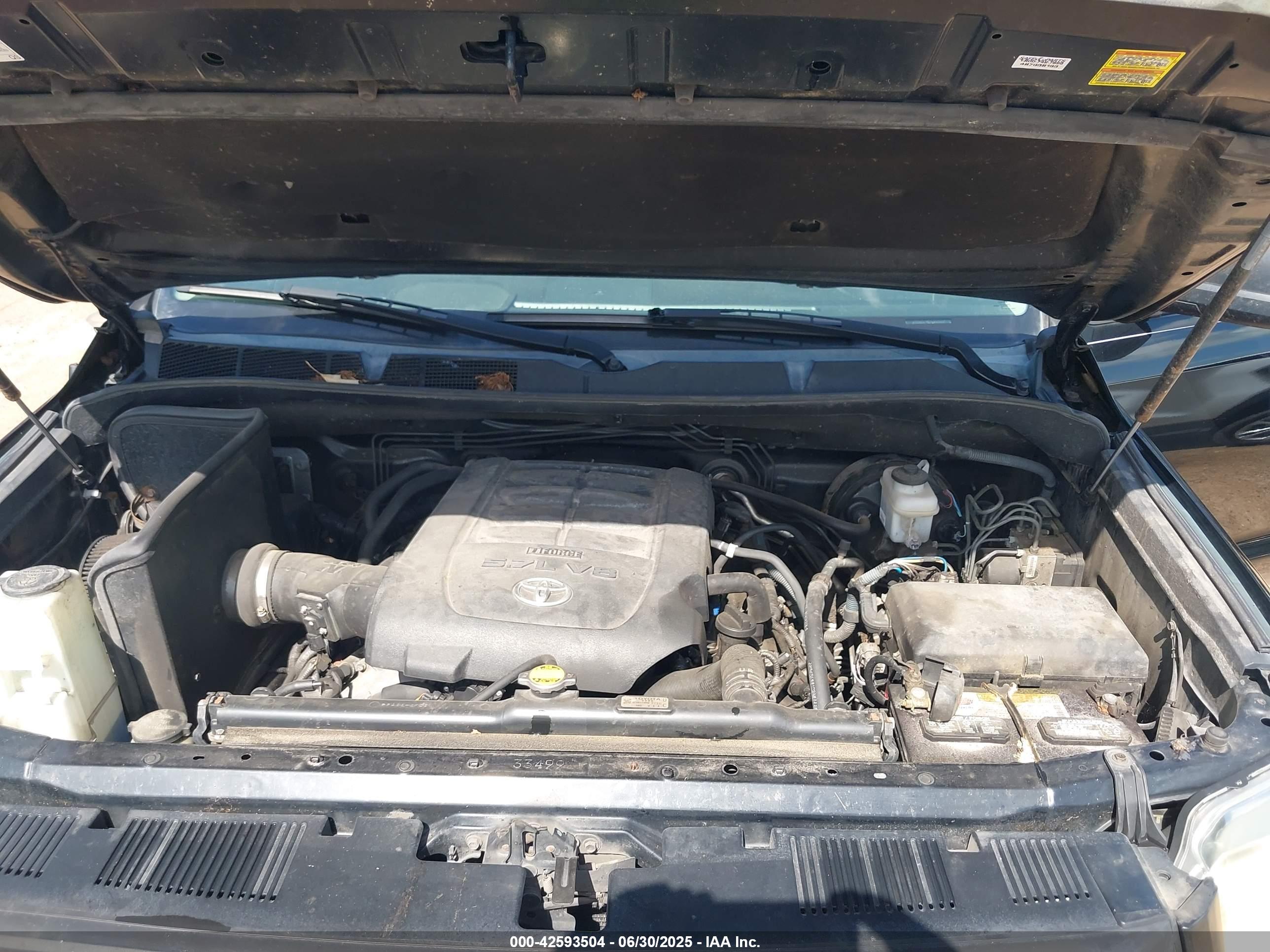 TOYOTA TUNDRA image 10