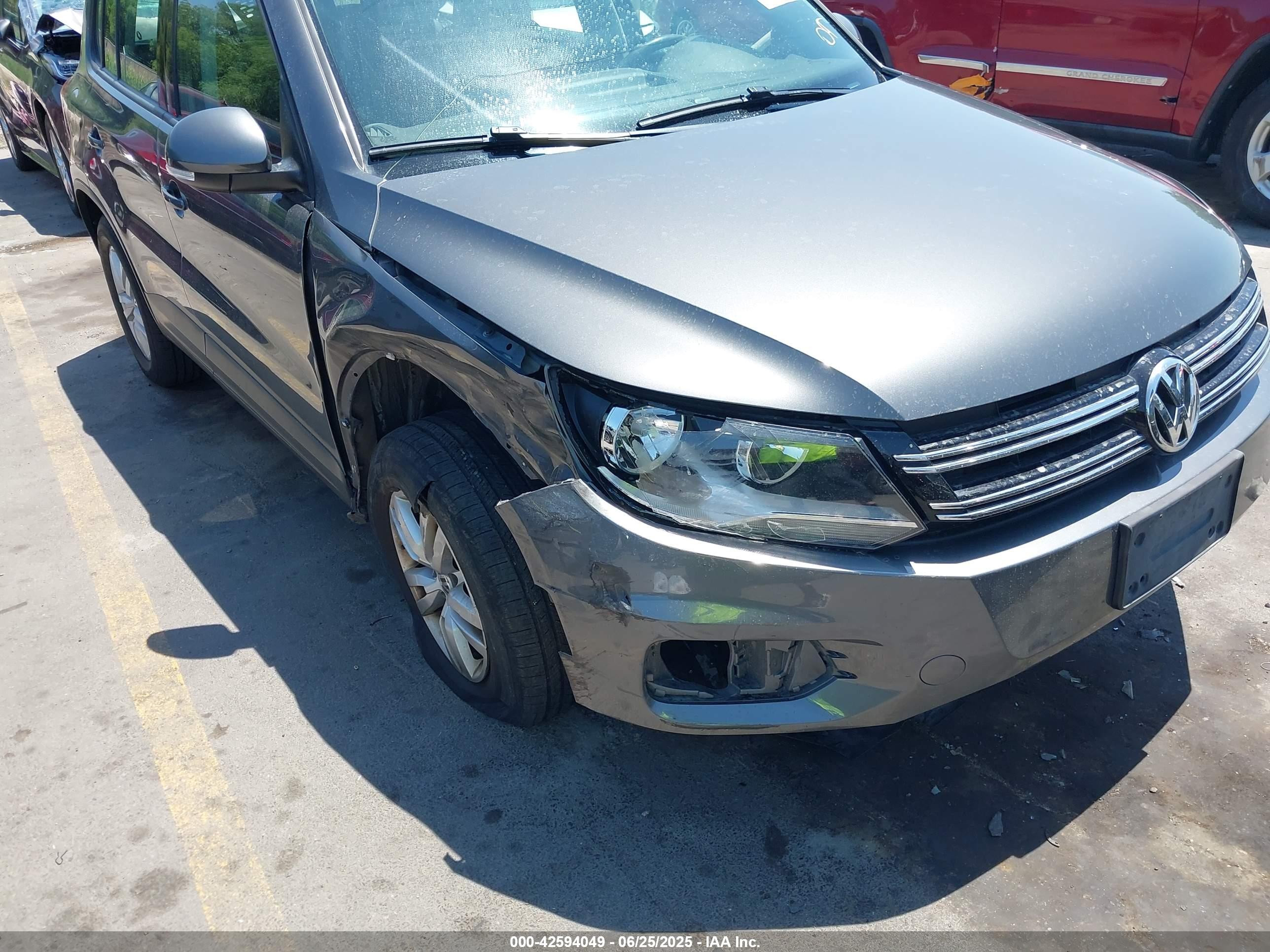 VOLKSWAGEN TIGUAN image 6