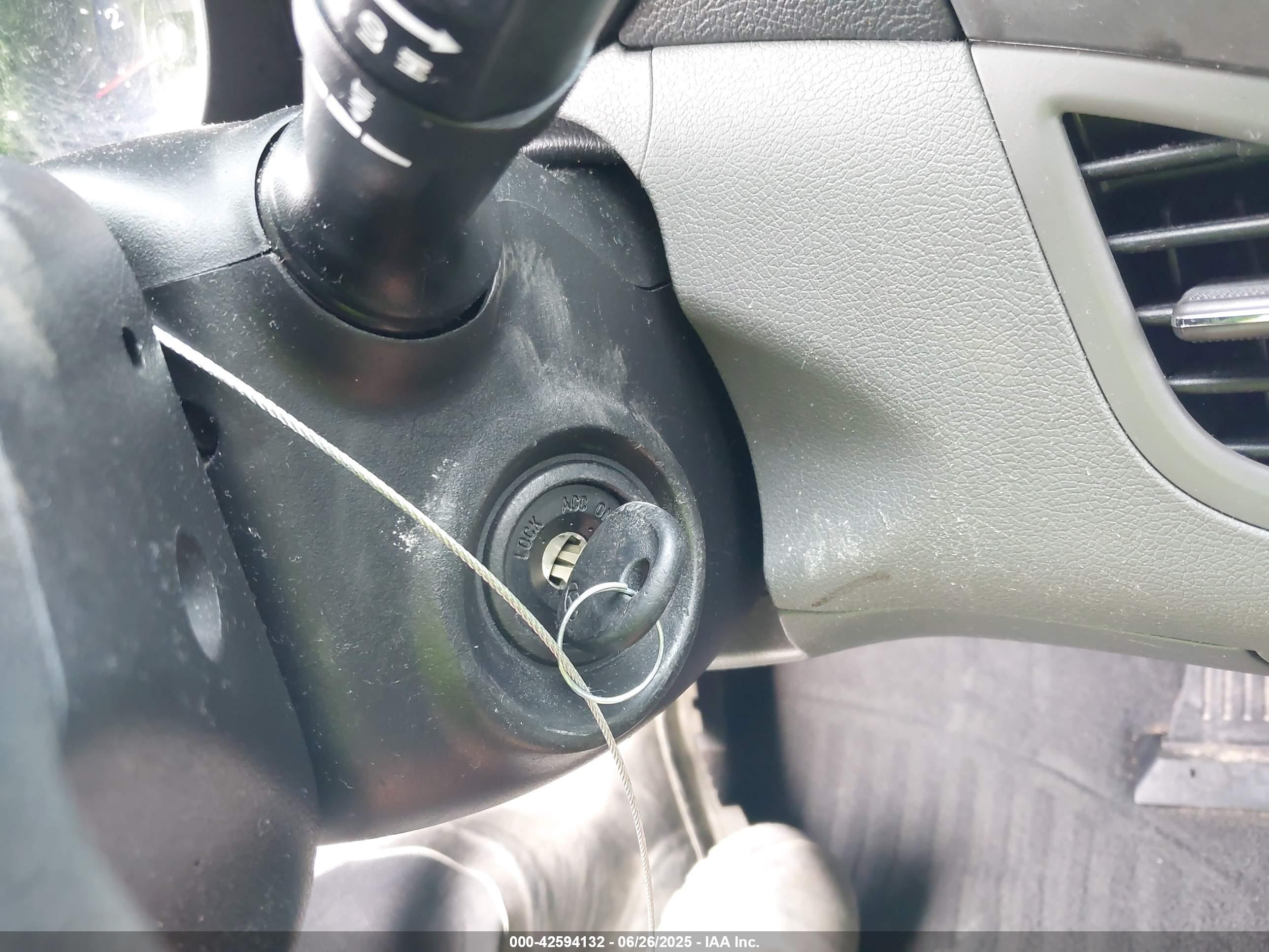 HYUNDAI ELANTRA image 11