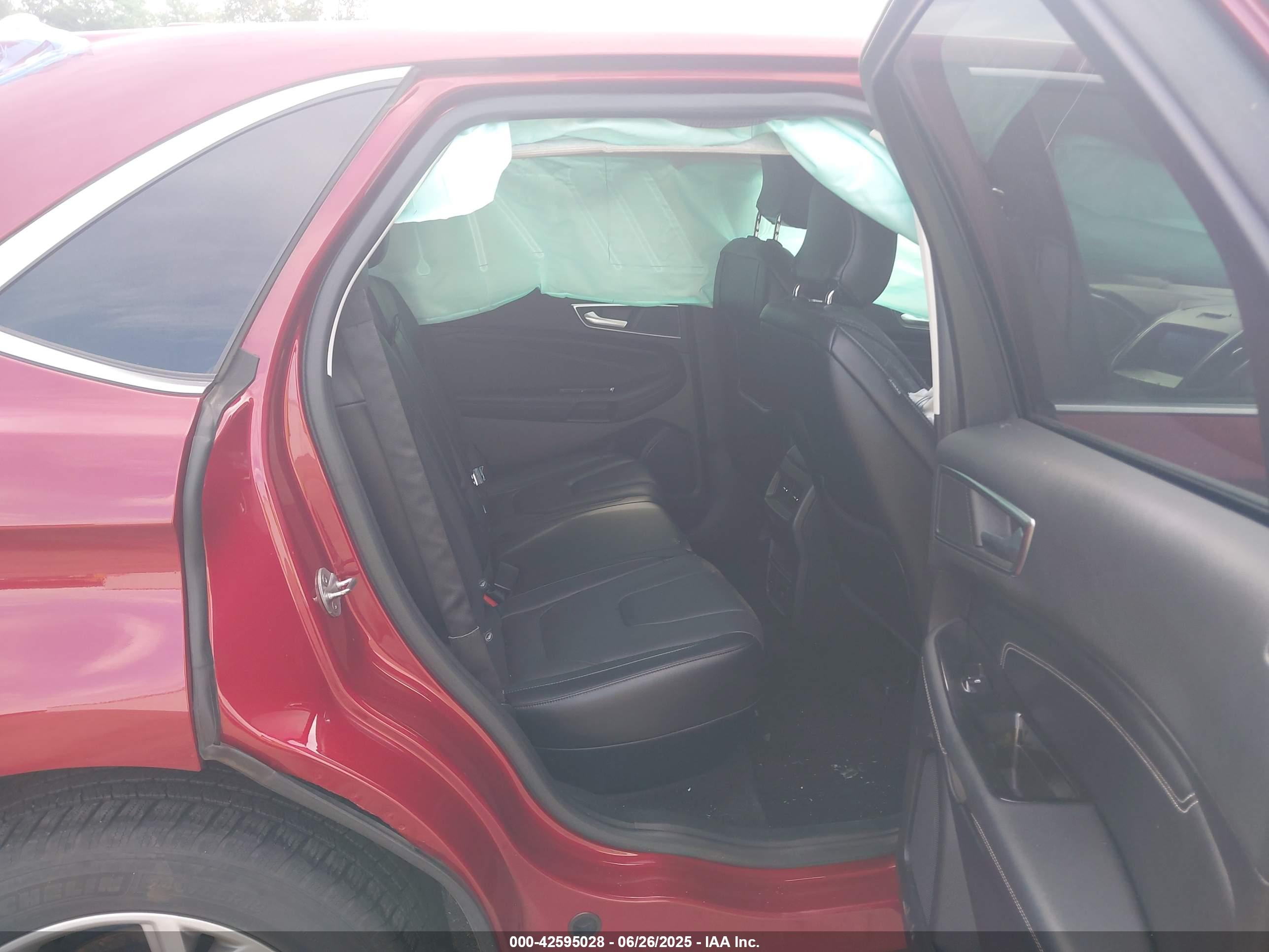 FORD EDGE image 8