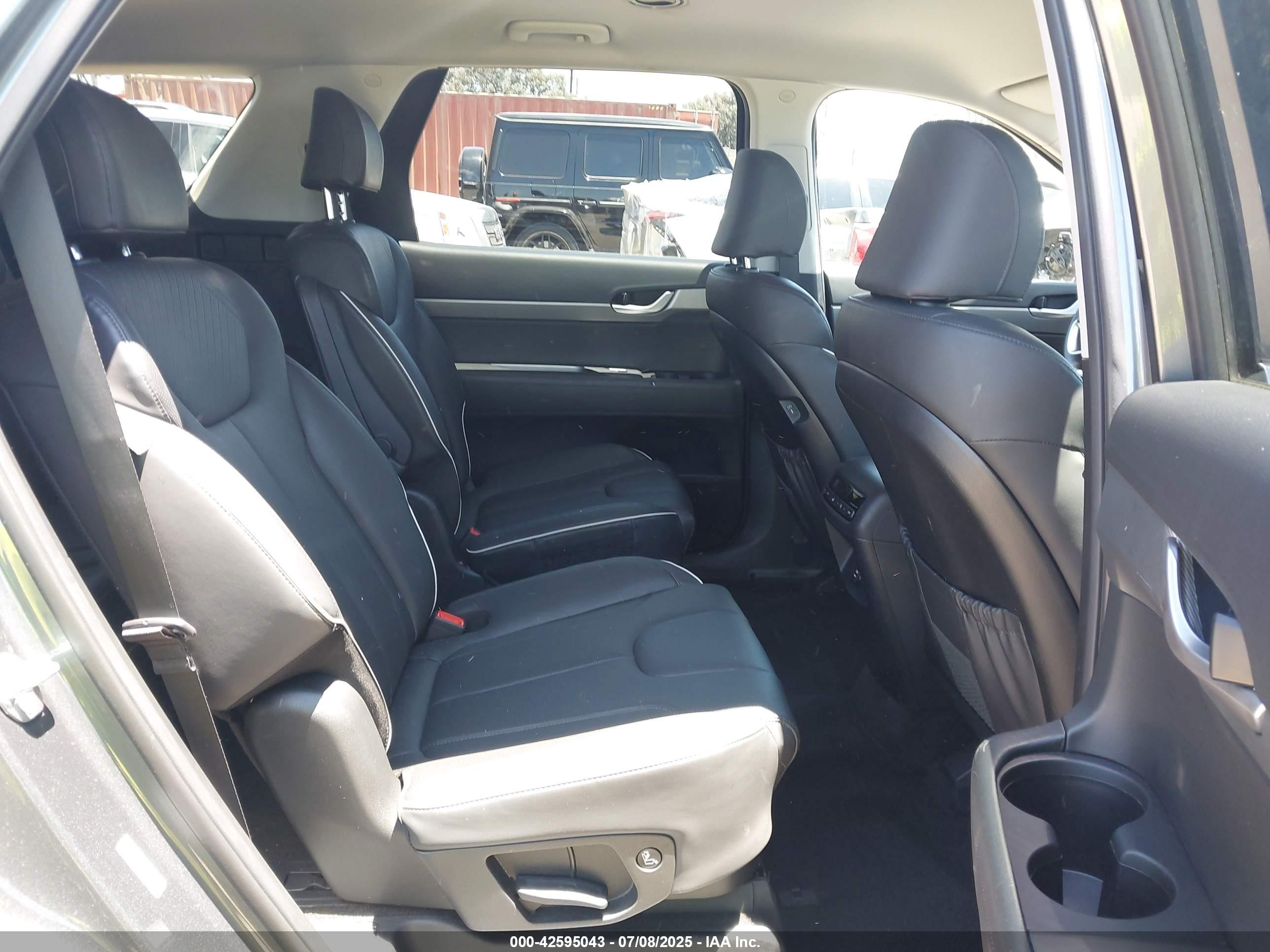 HYUNDAI PALISADE image 8