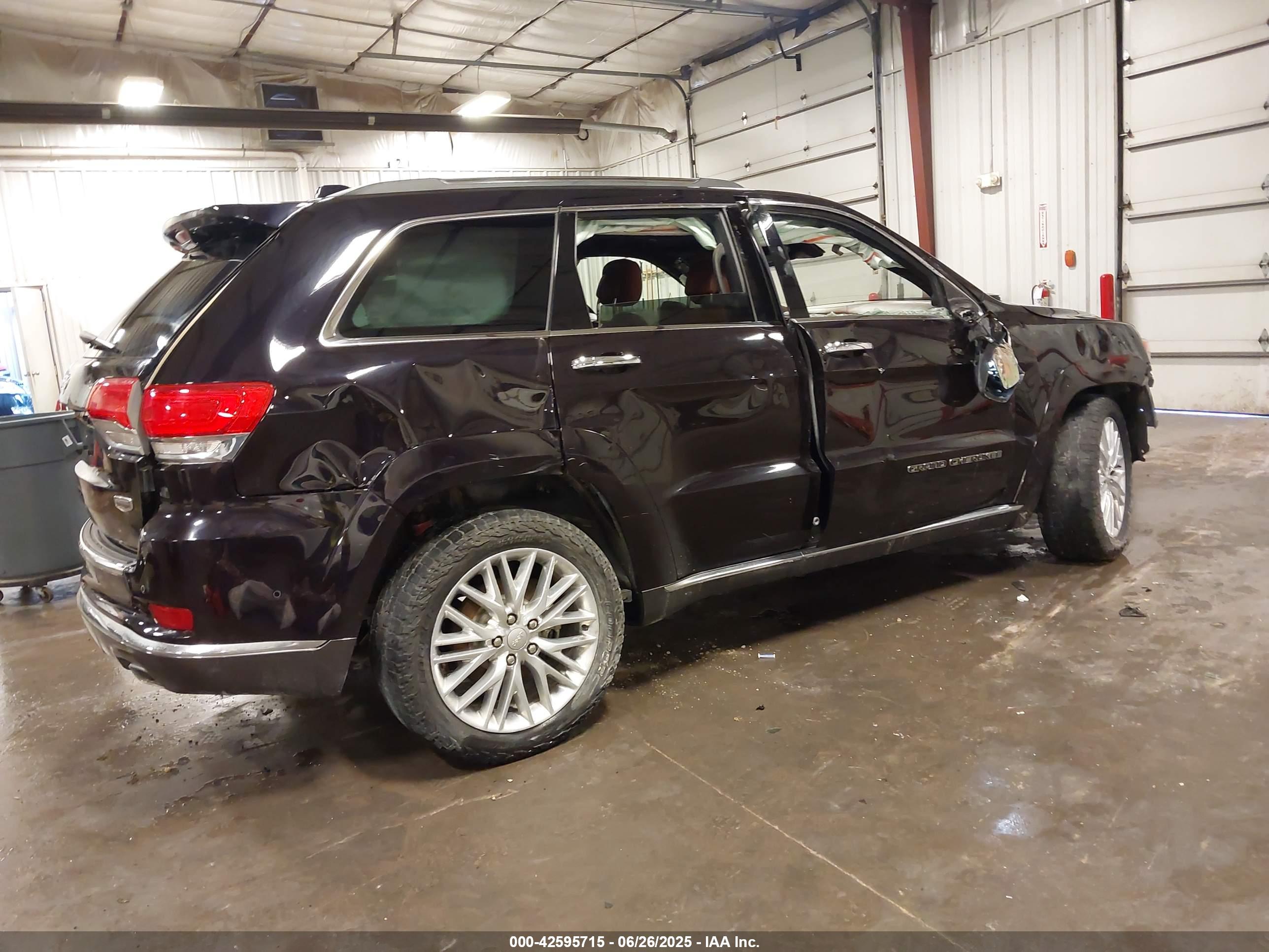 JEEP GRAND image 4