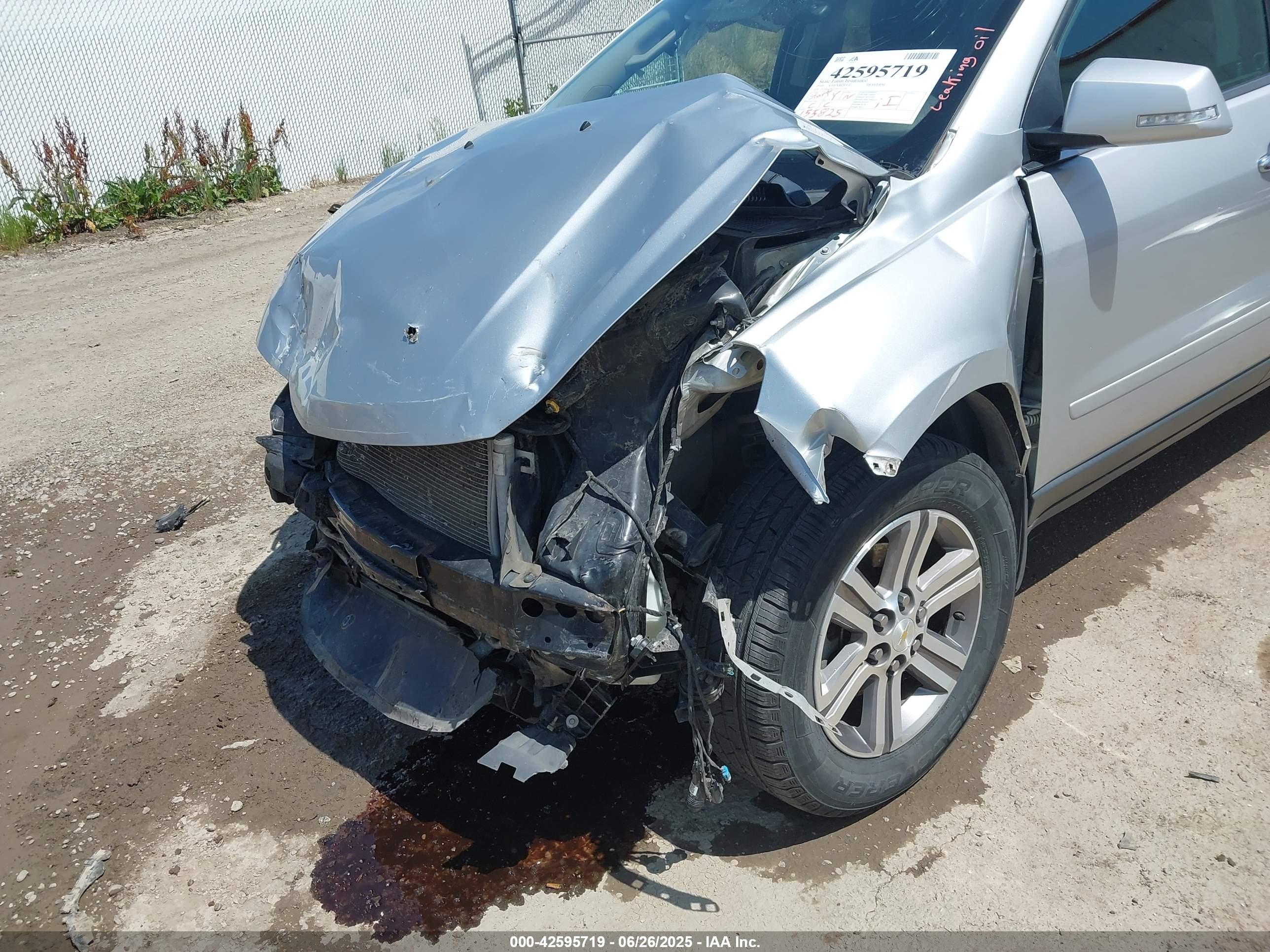 CHEVROLET TRAVERSE image 6