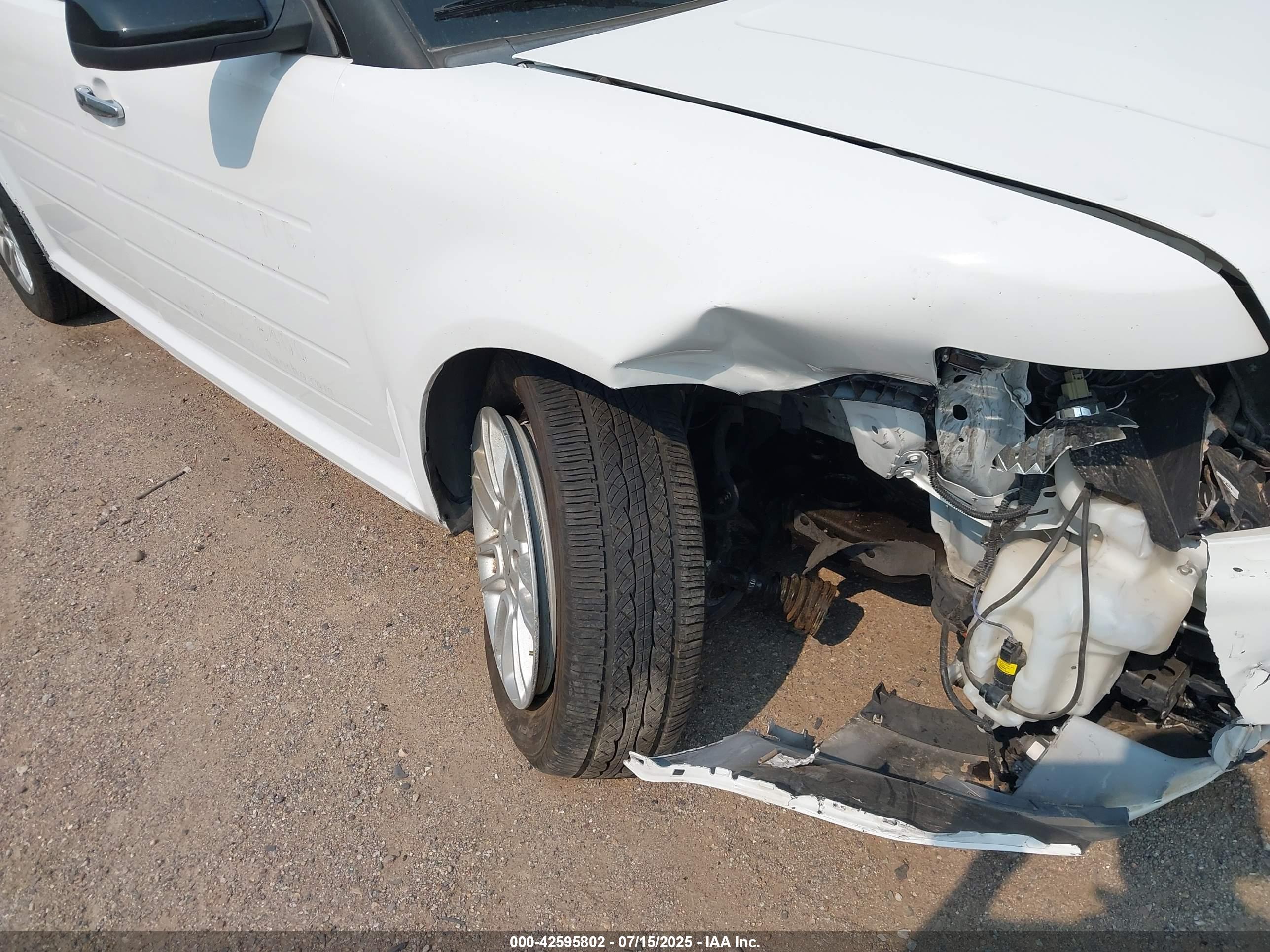 FORD FLEX image 6