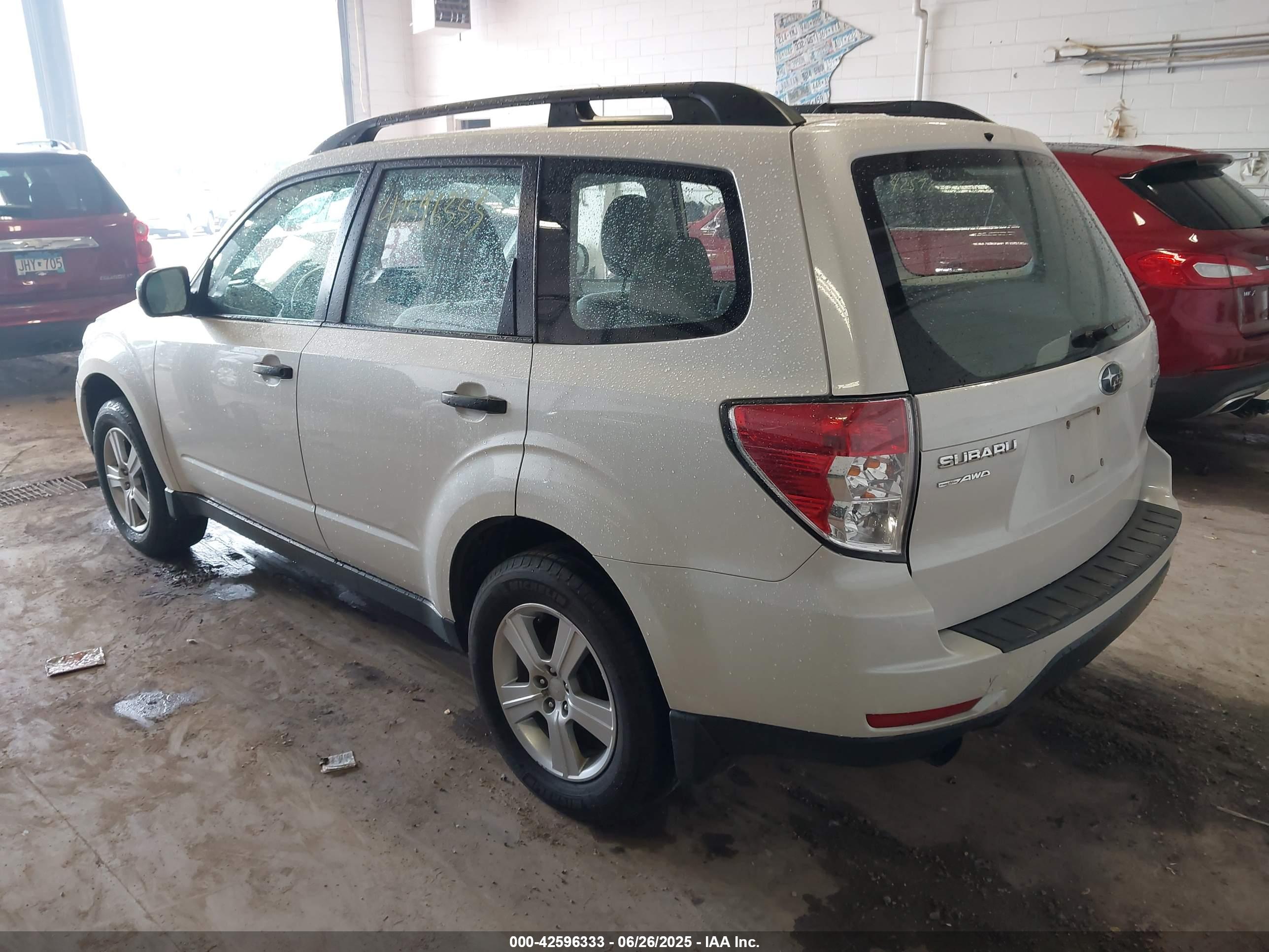 SUBARU FORESTER image 3