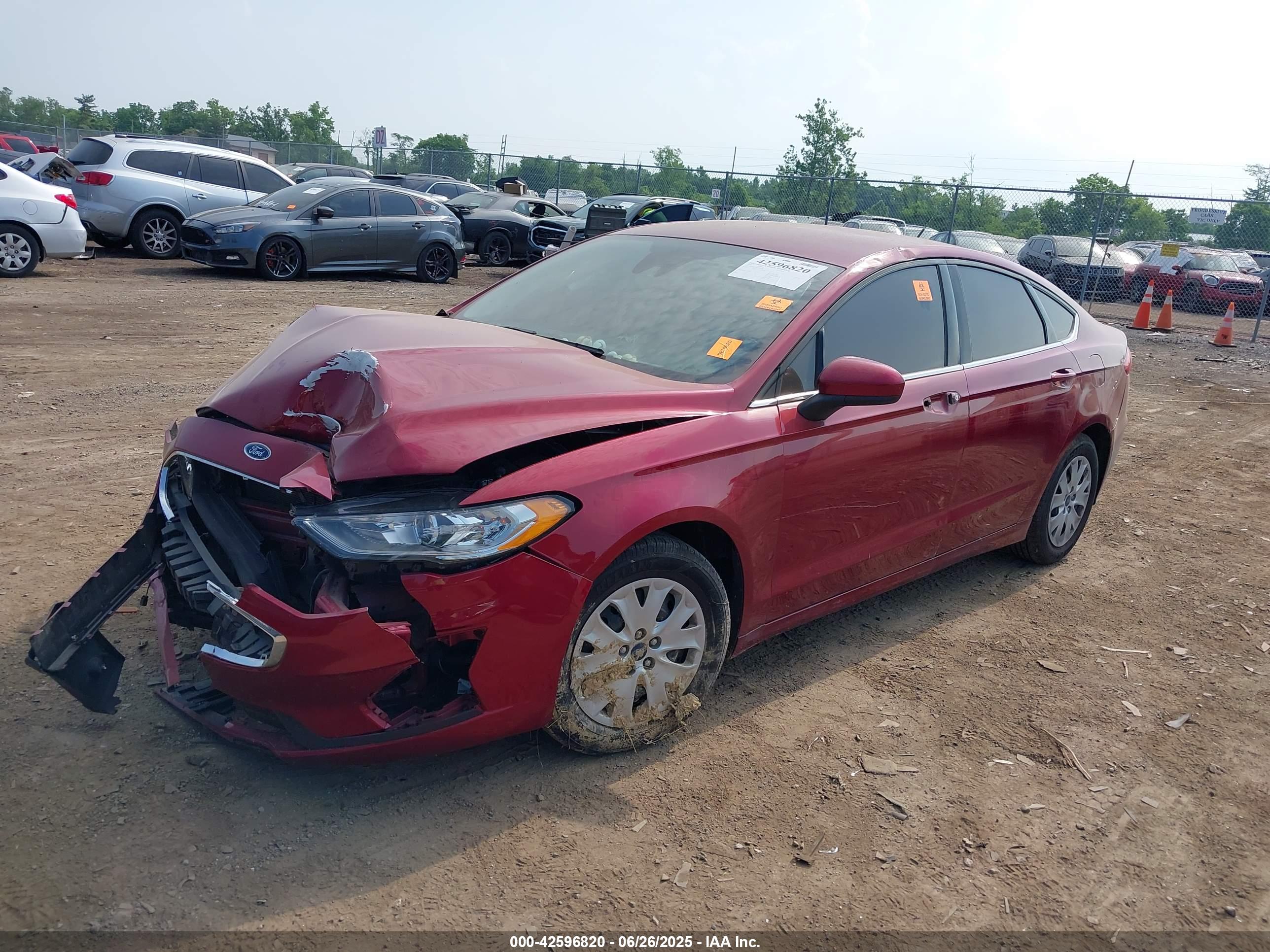 FORD FUSION image 2