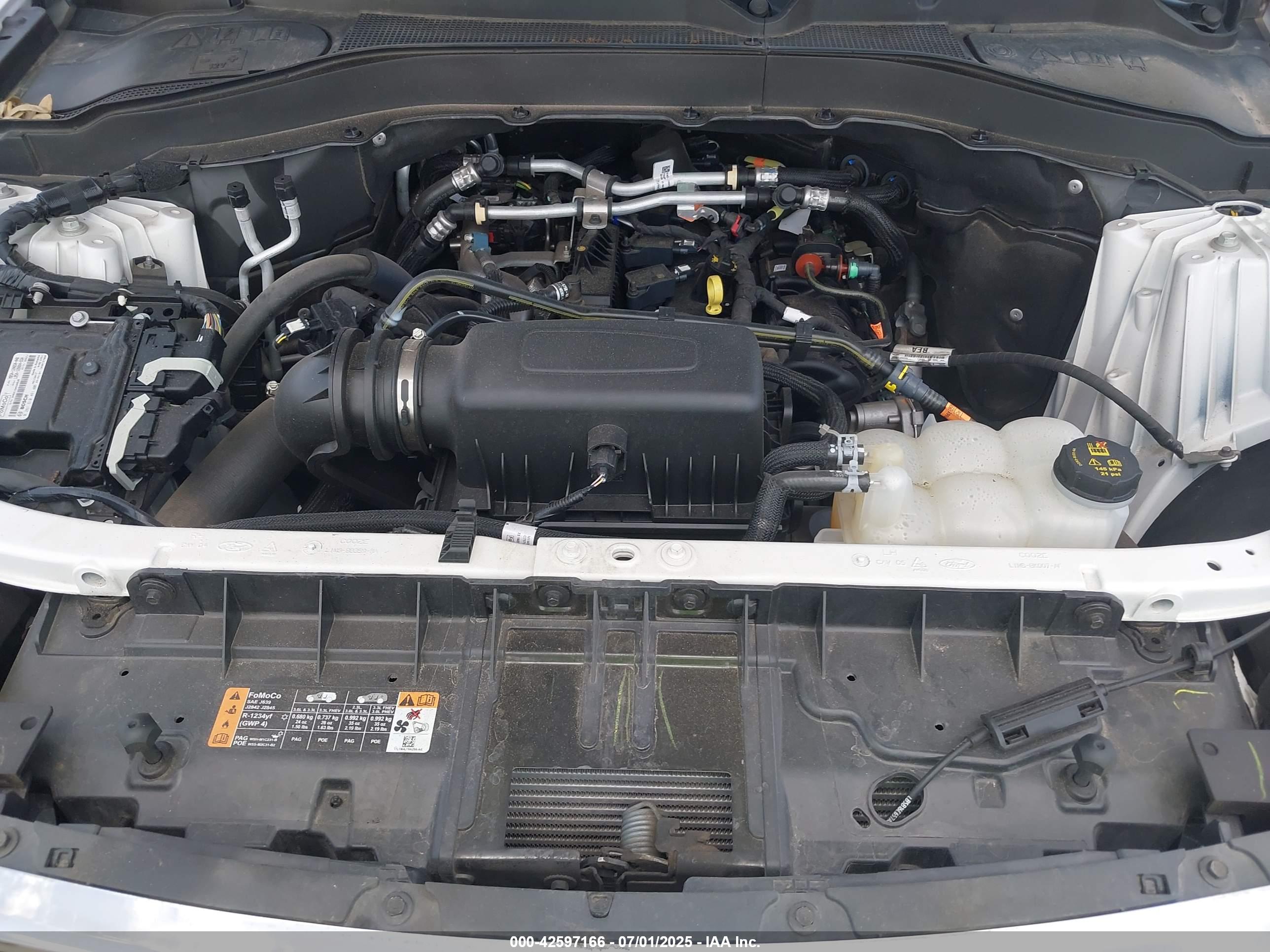 FORD EXPLORER image 10