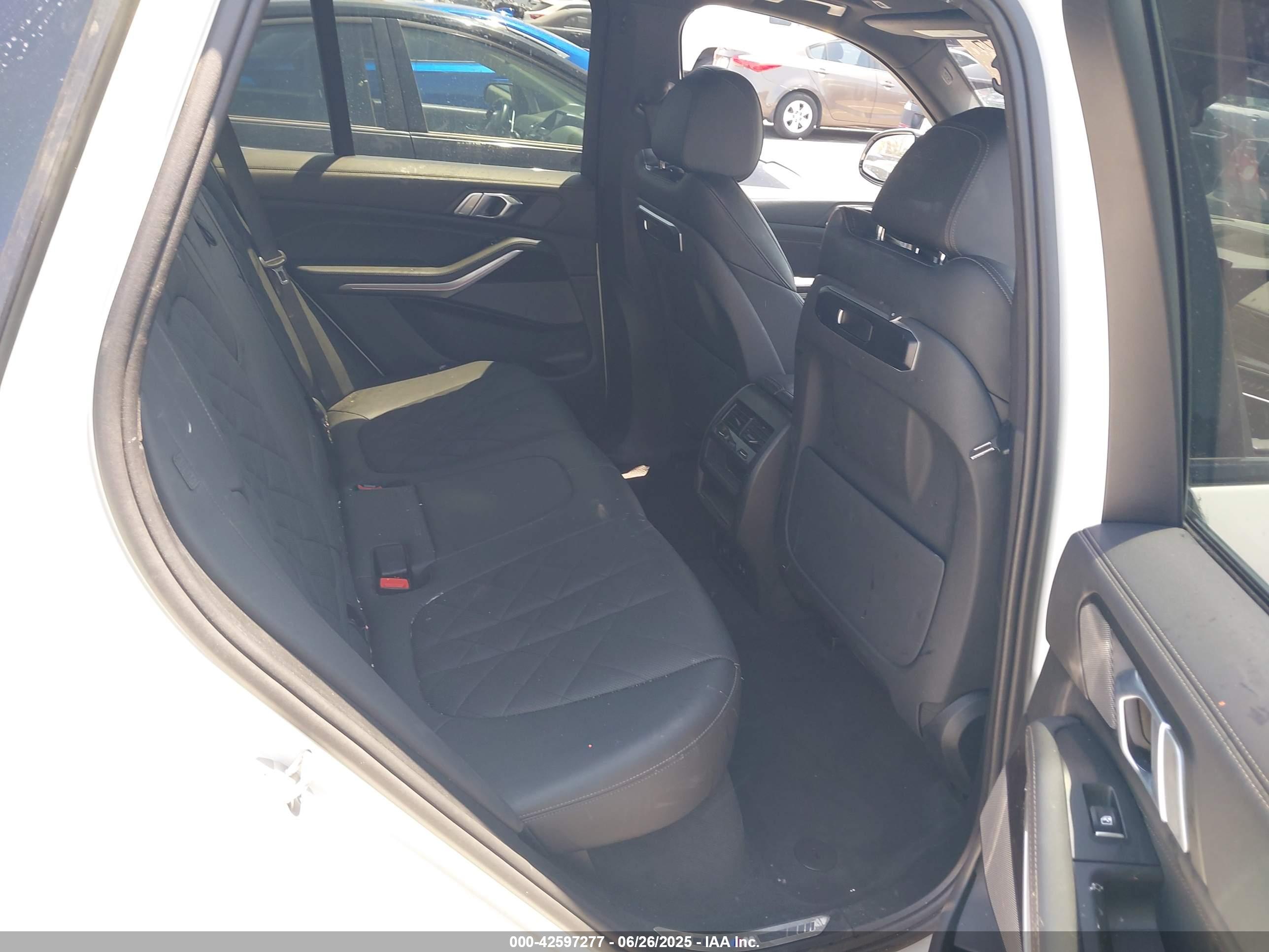 BMW X5 image 8