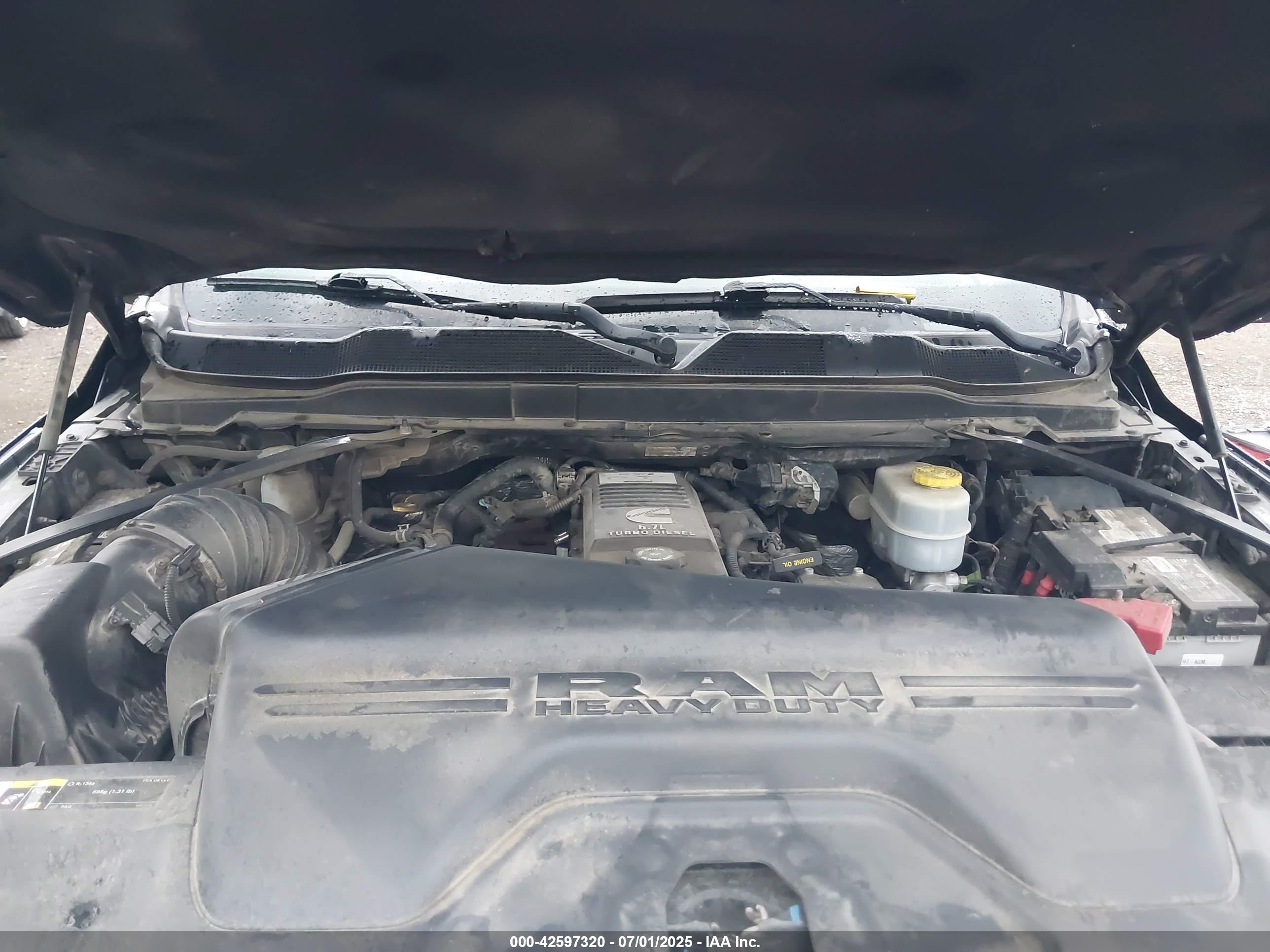 RAM 2500 image 10