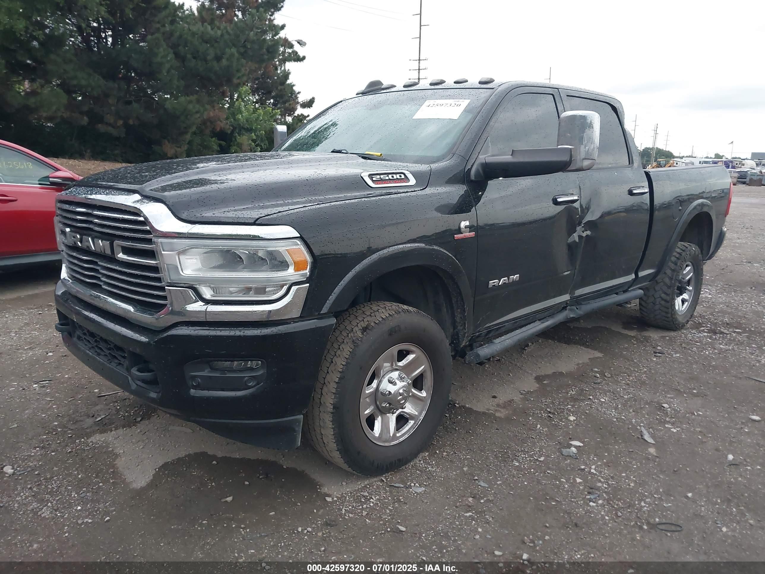 RAM 2500 image 2