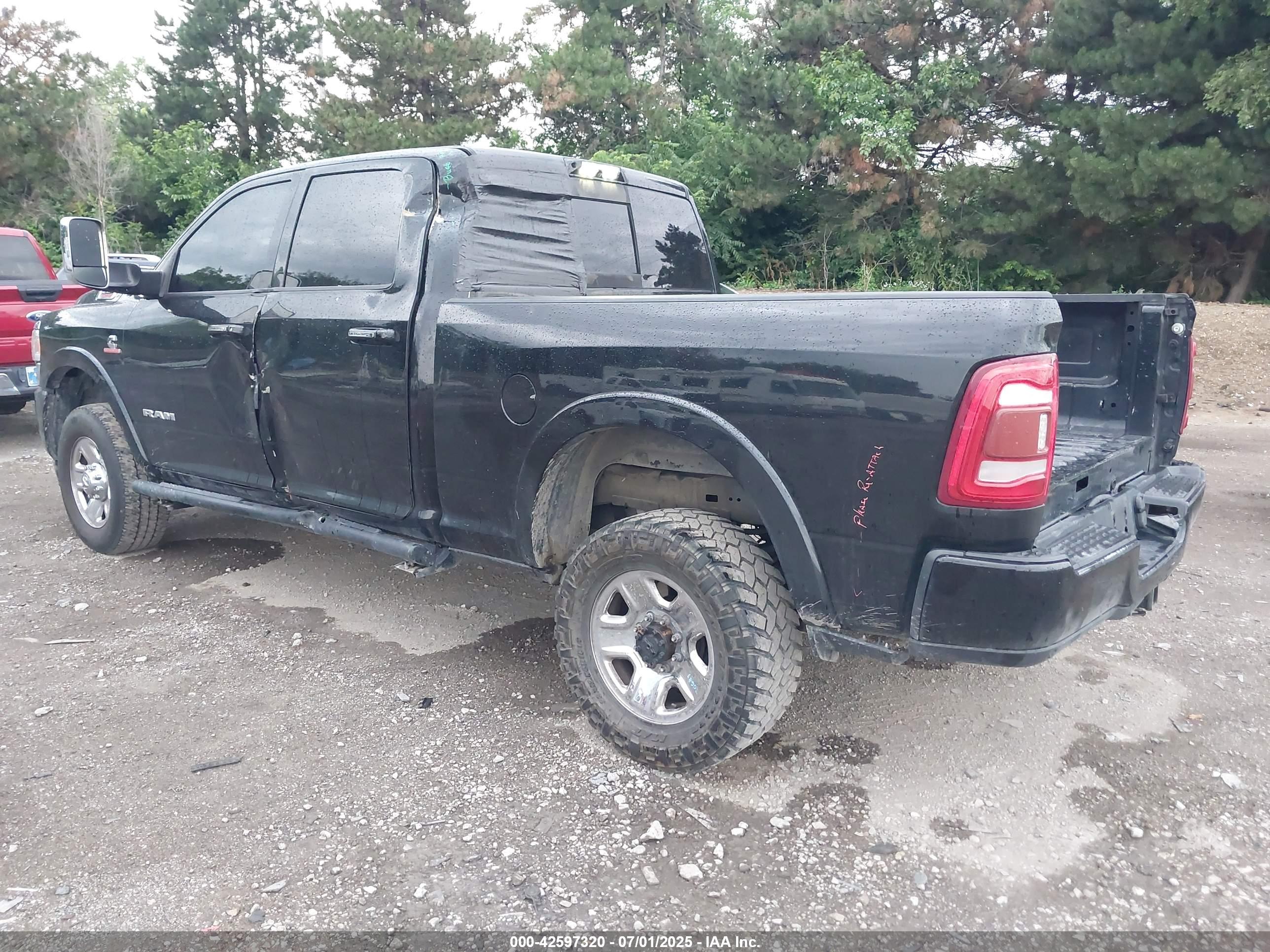 RAM 2500 image 3