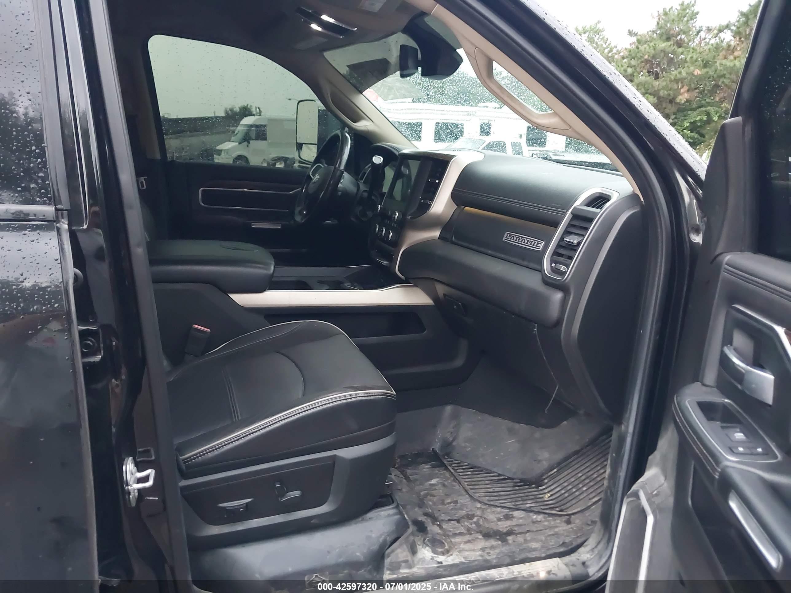 RAM 2500 image 5