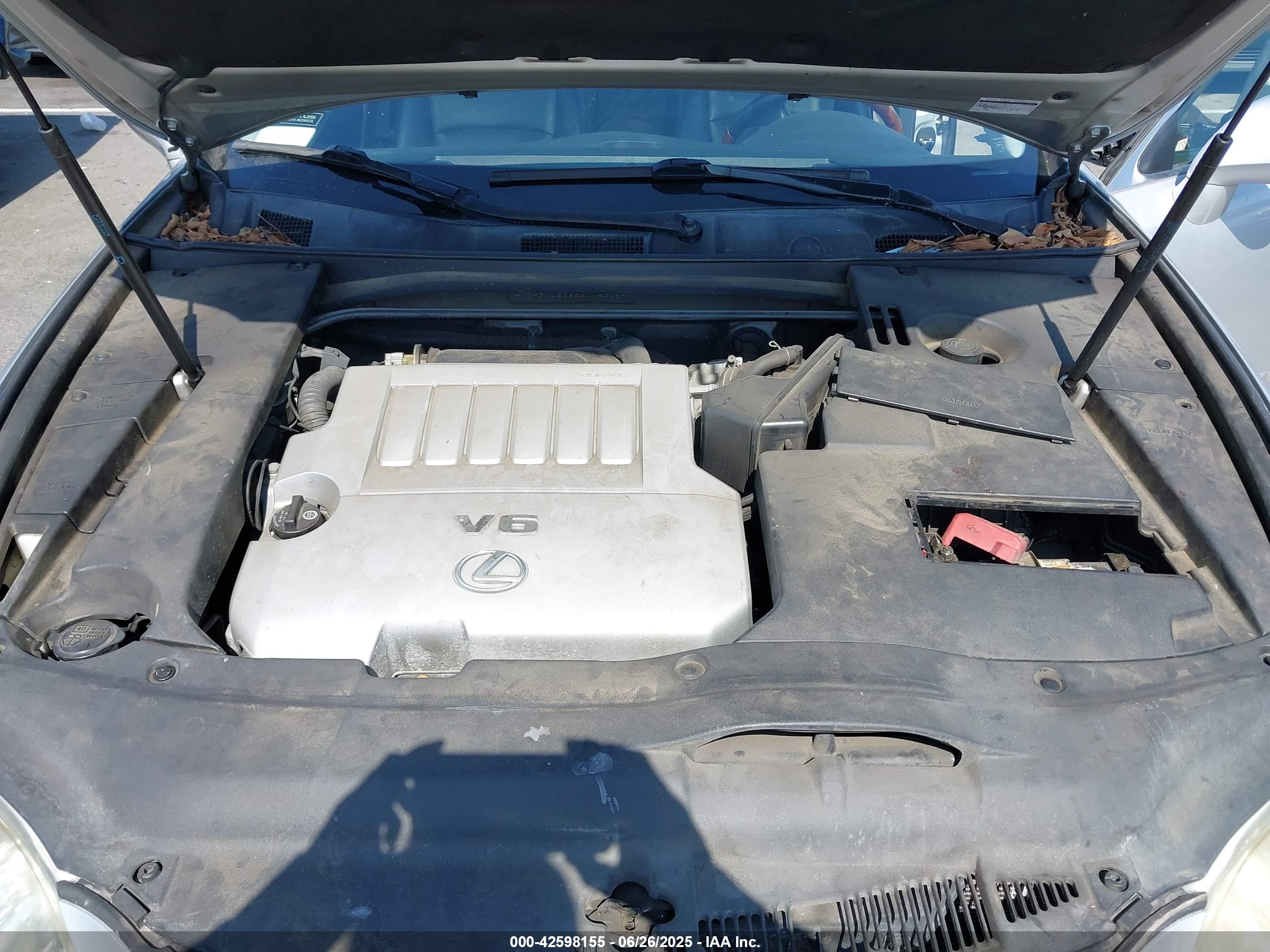LEXUS ES image 10