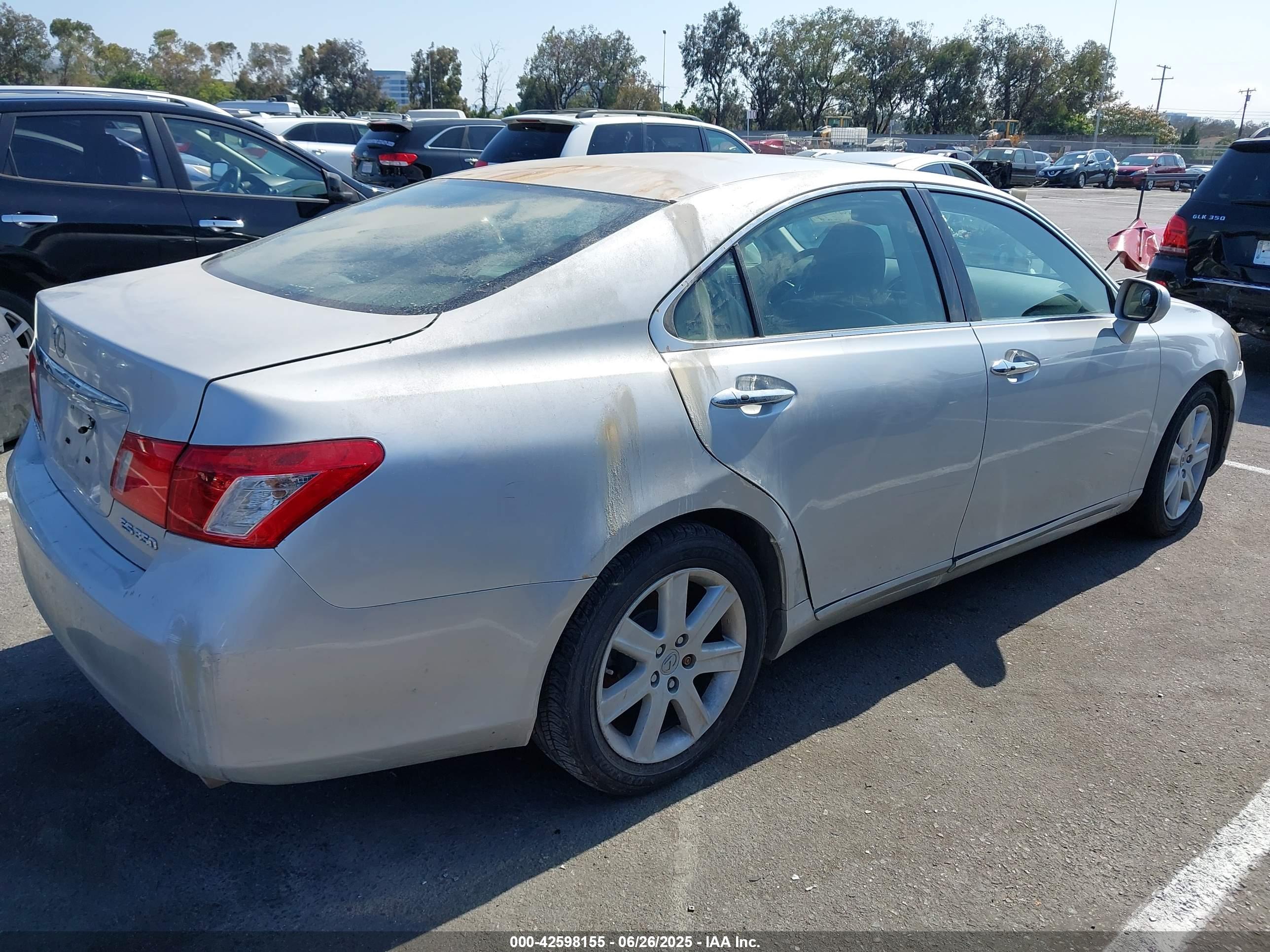LEXUS ES image 4