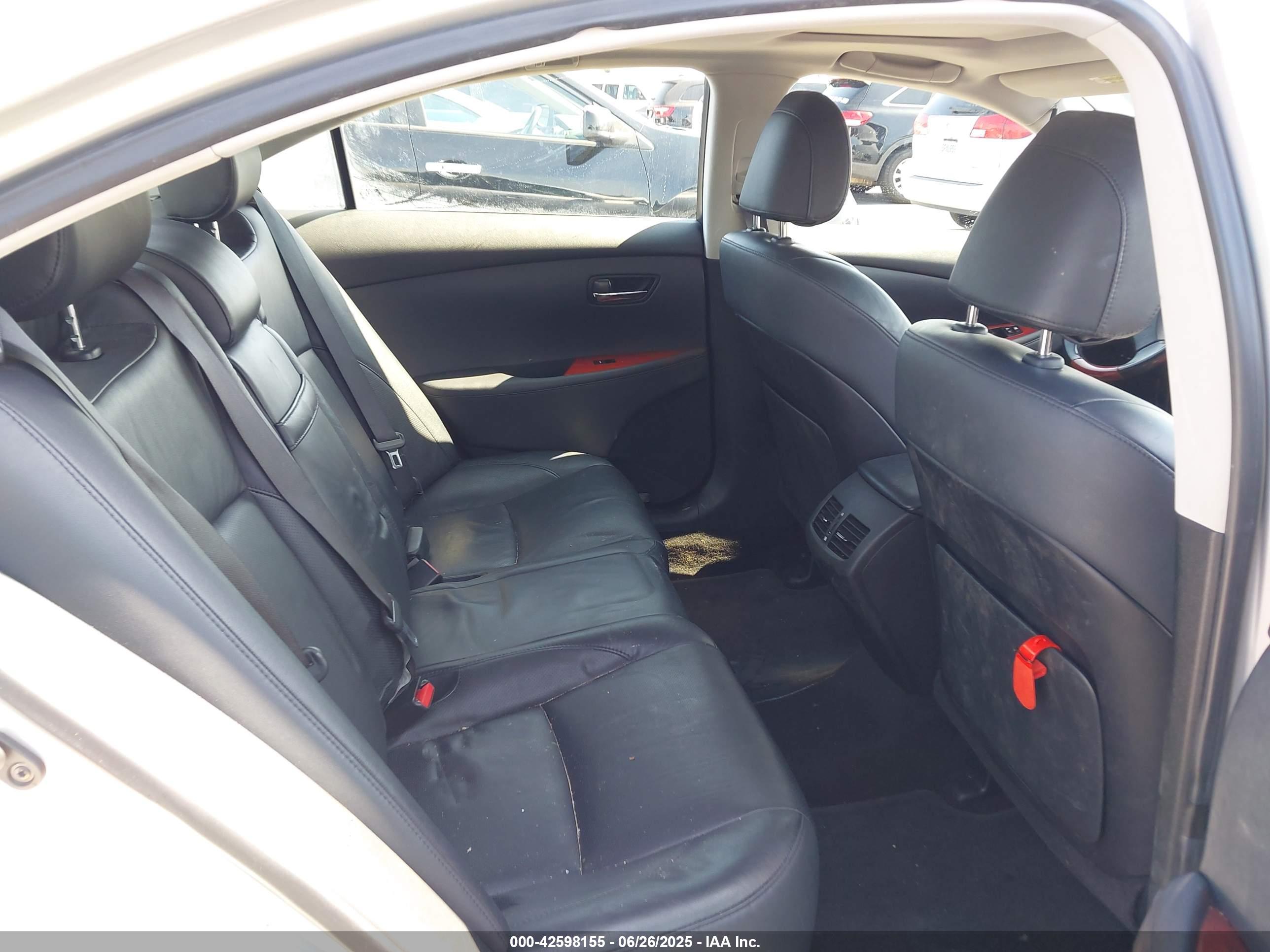 LEXUS ES image 8