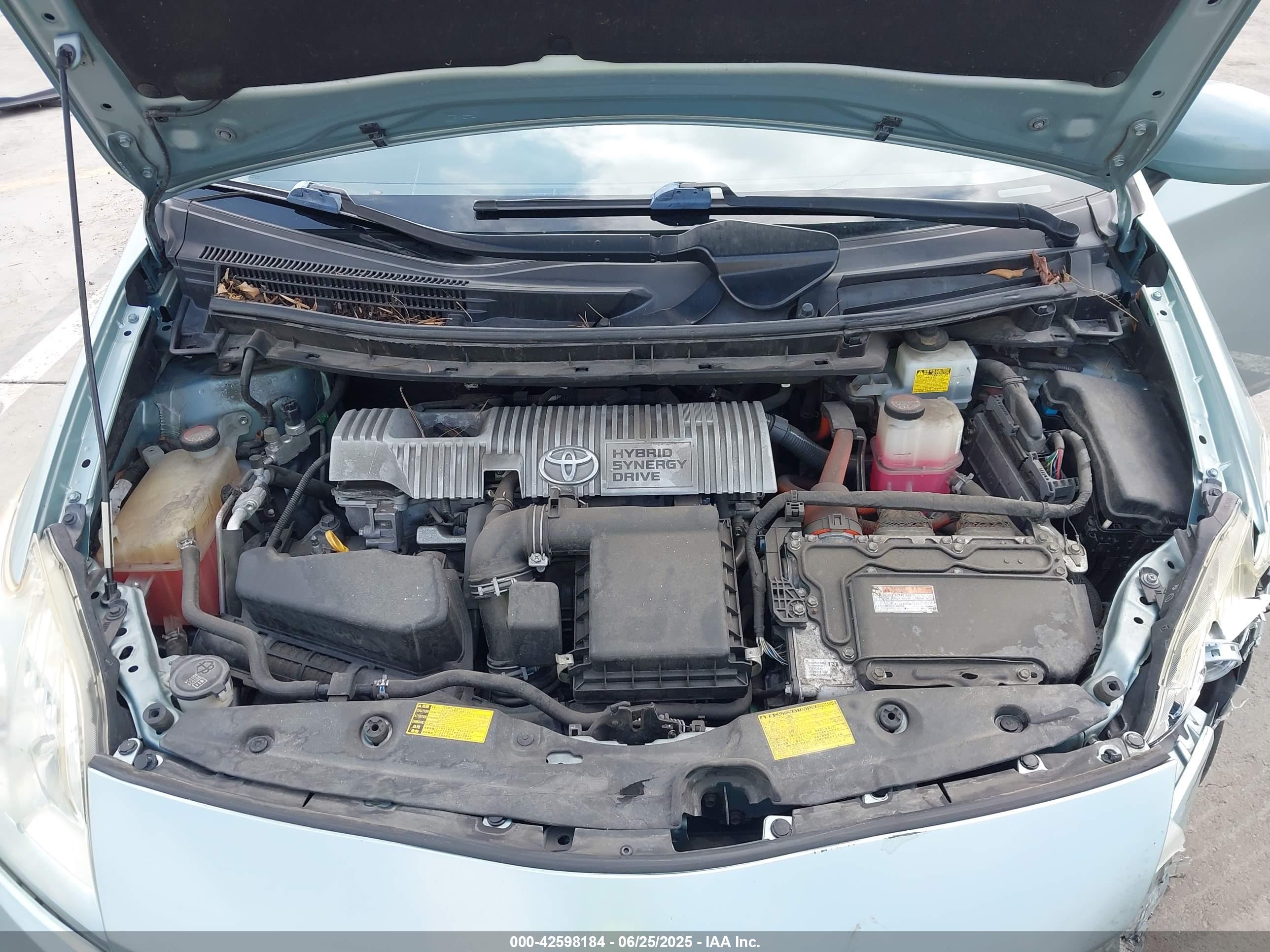TOYOTA PRIUS image 10