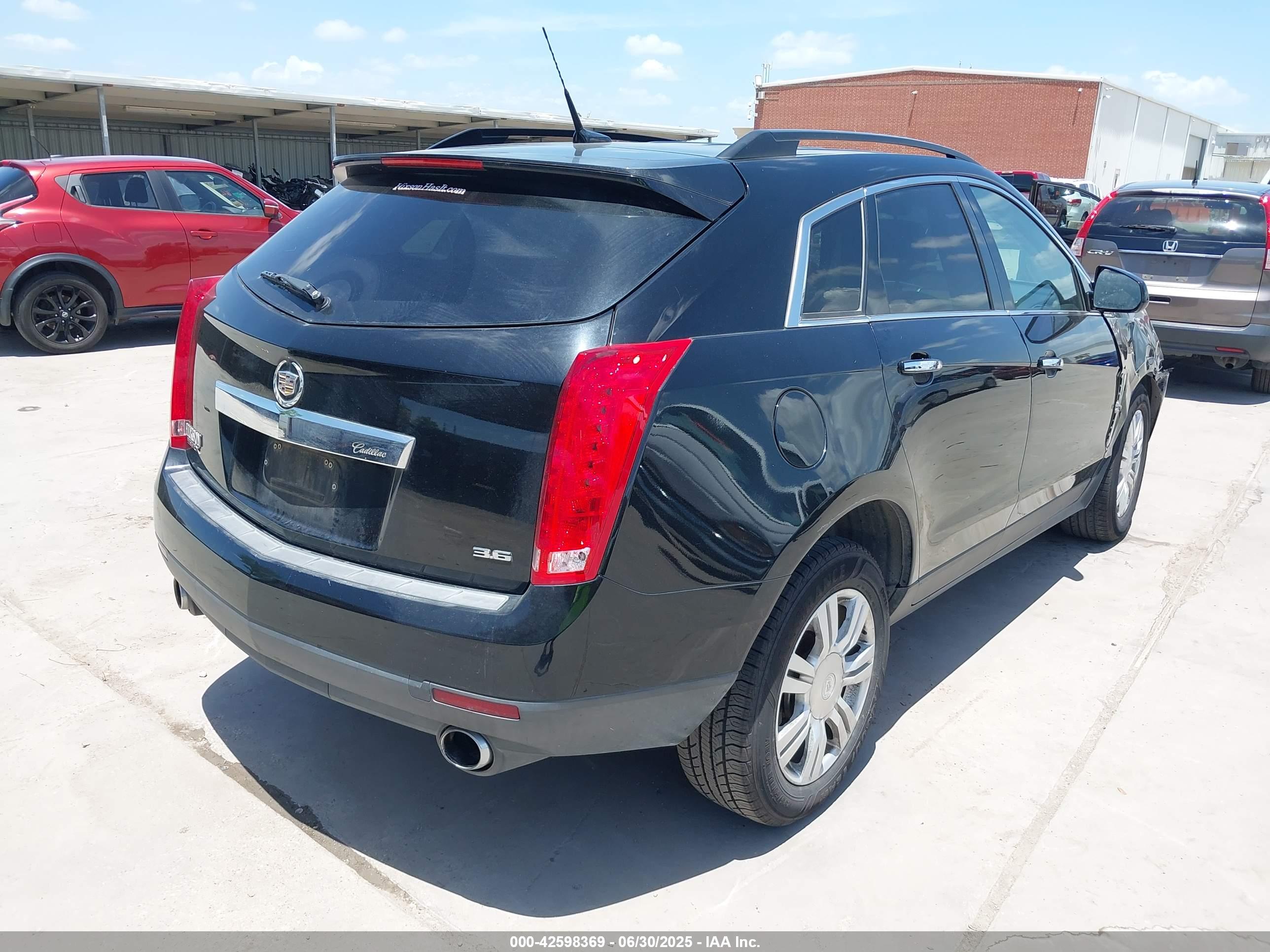 CADILLAC SRX image 4