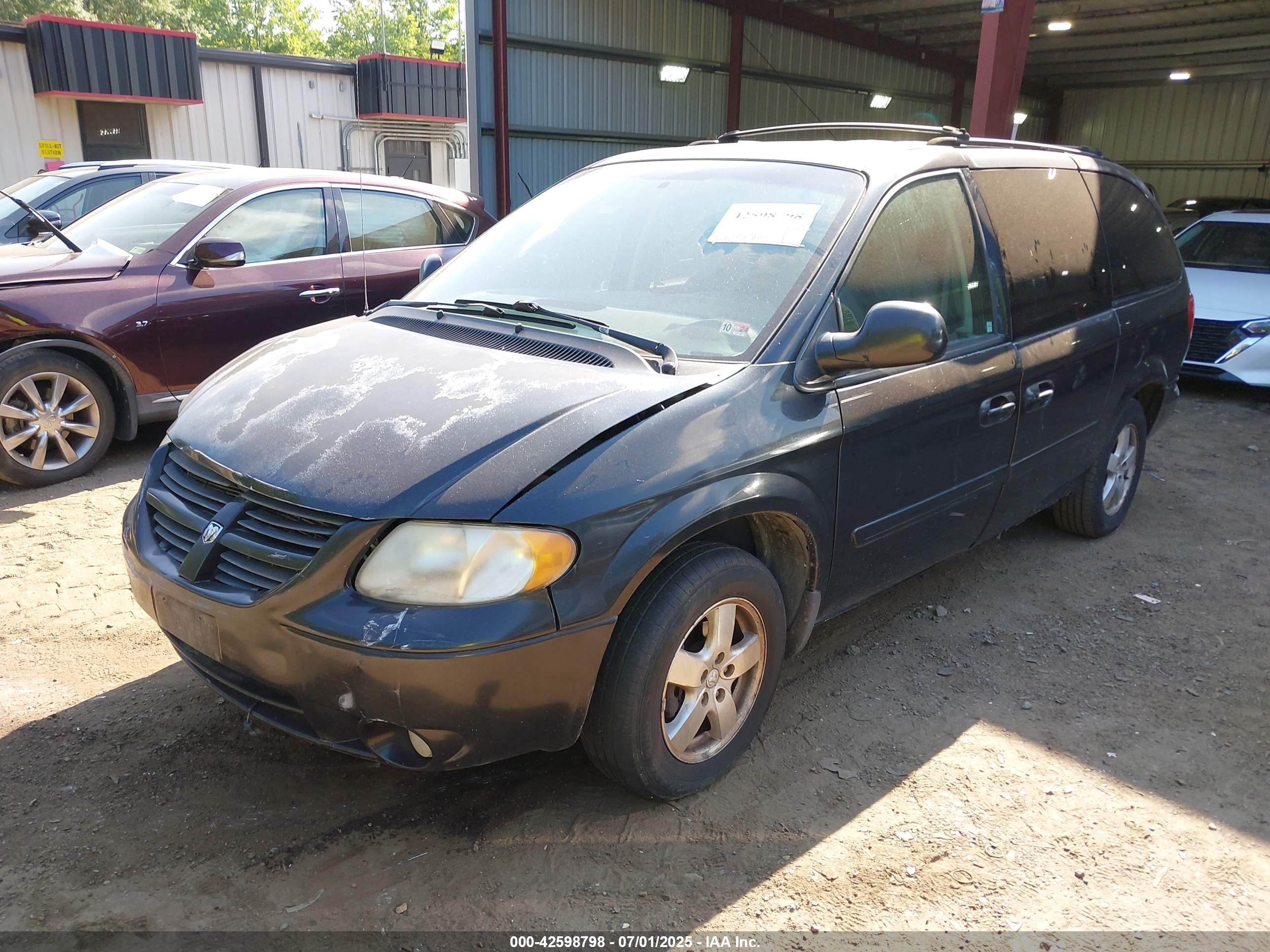 DODGE GRAND image 2