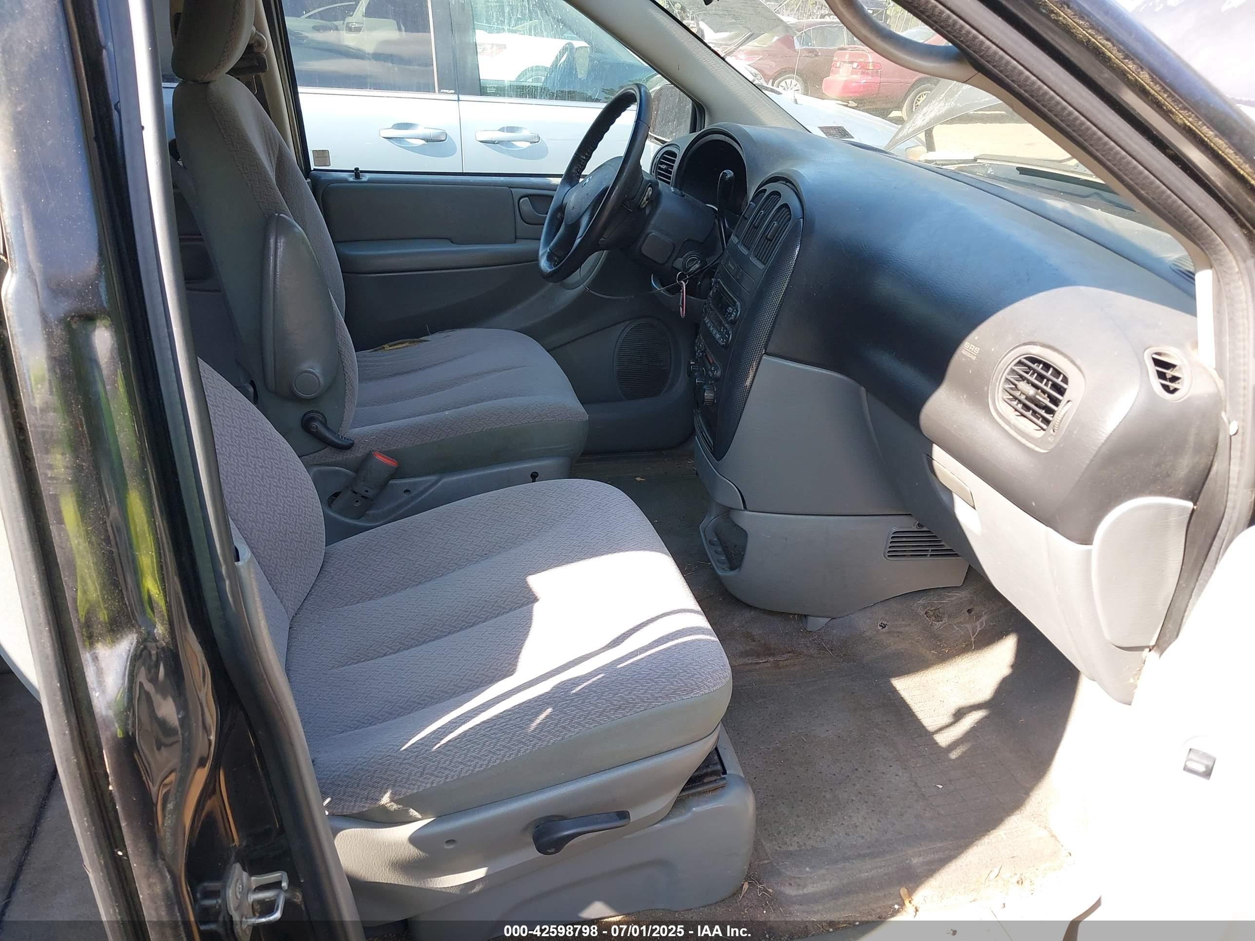 DODGE GRAND image 5