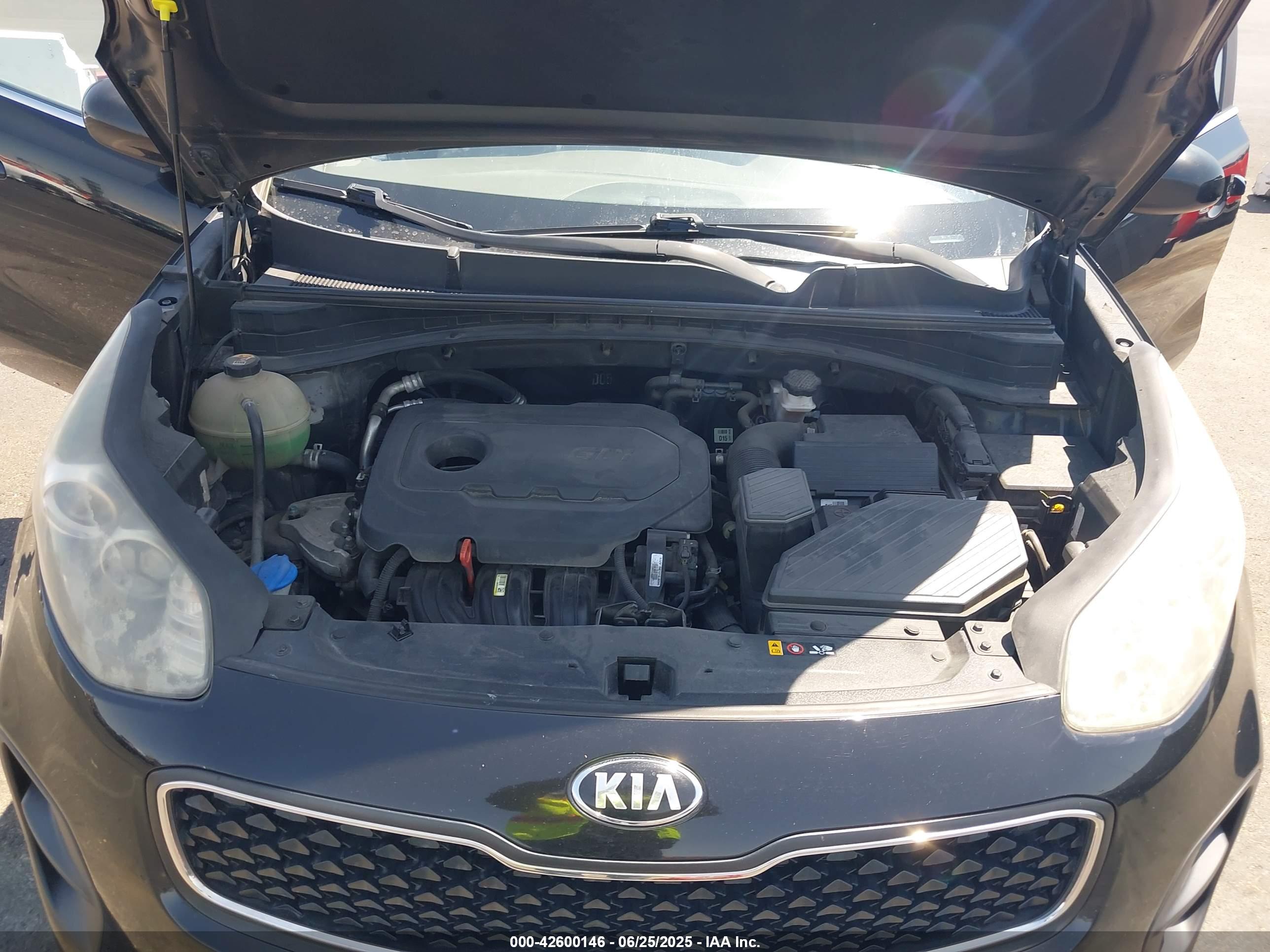 KIA SPORTAGE image 10