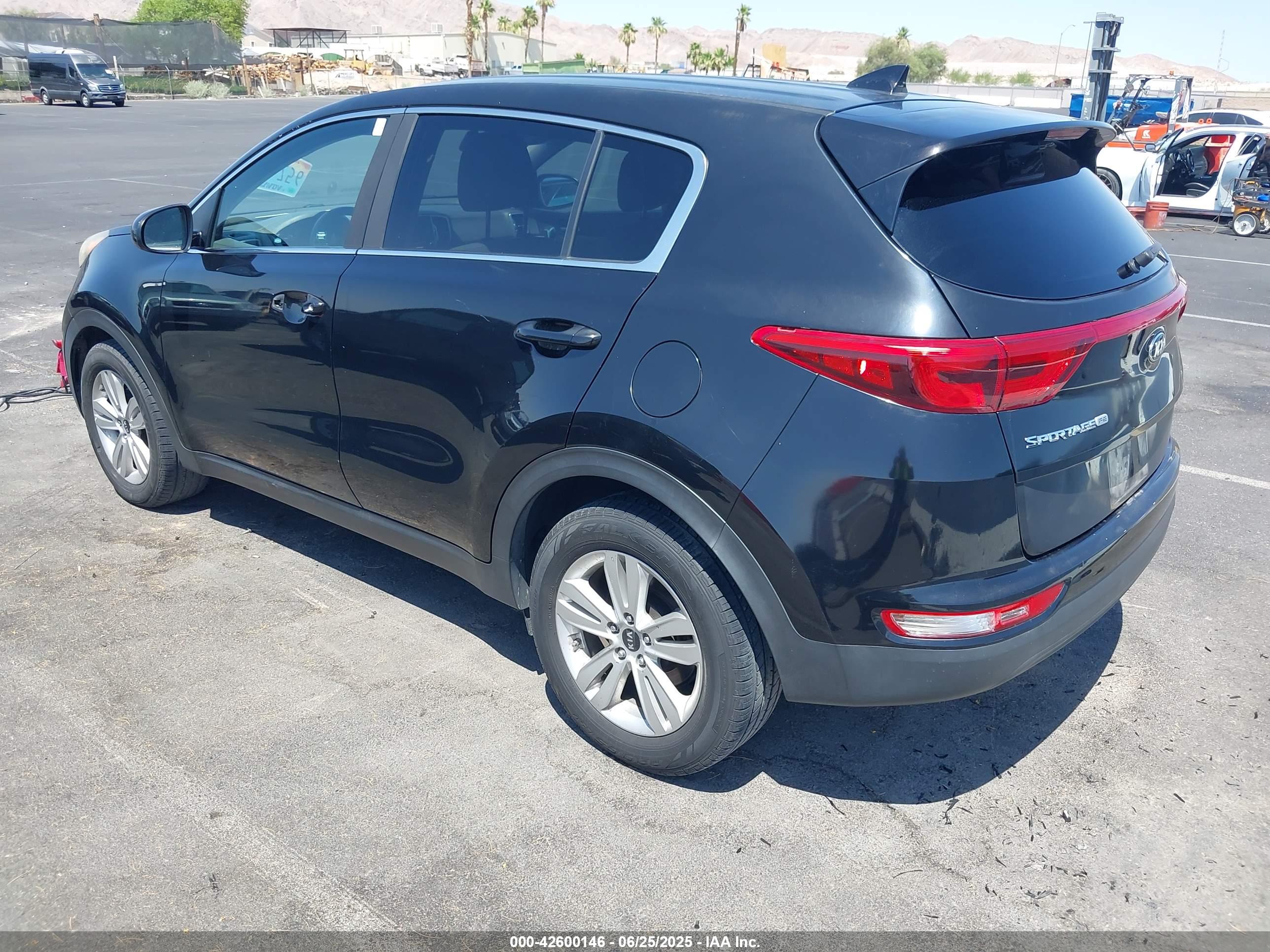 KIA SPORTAGE image 3