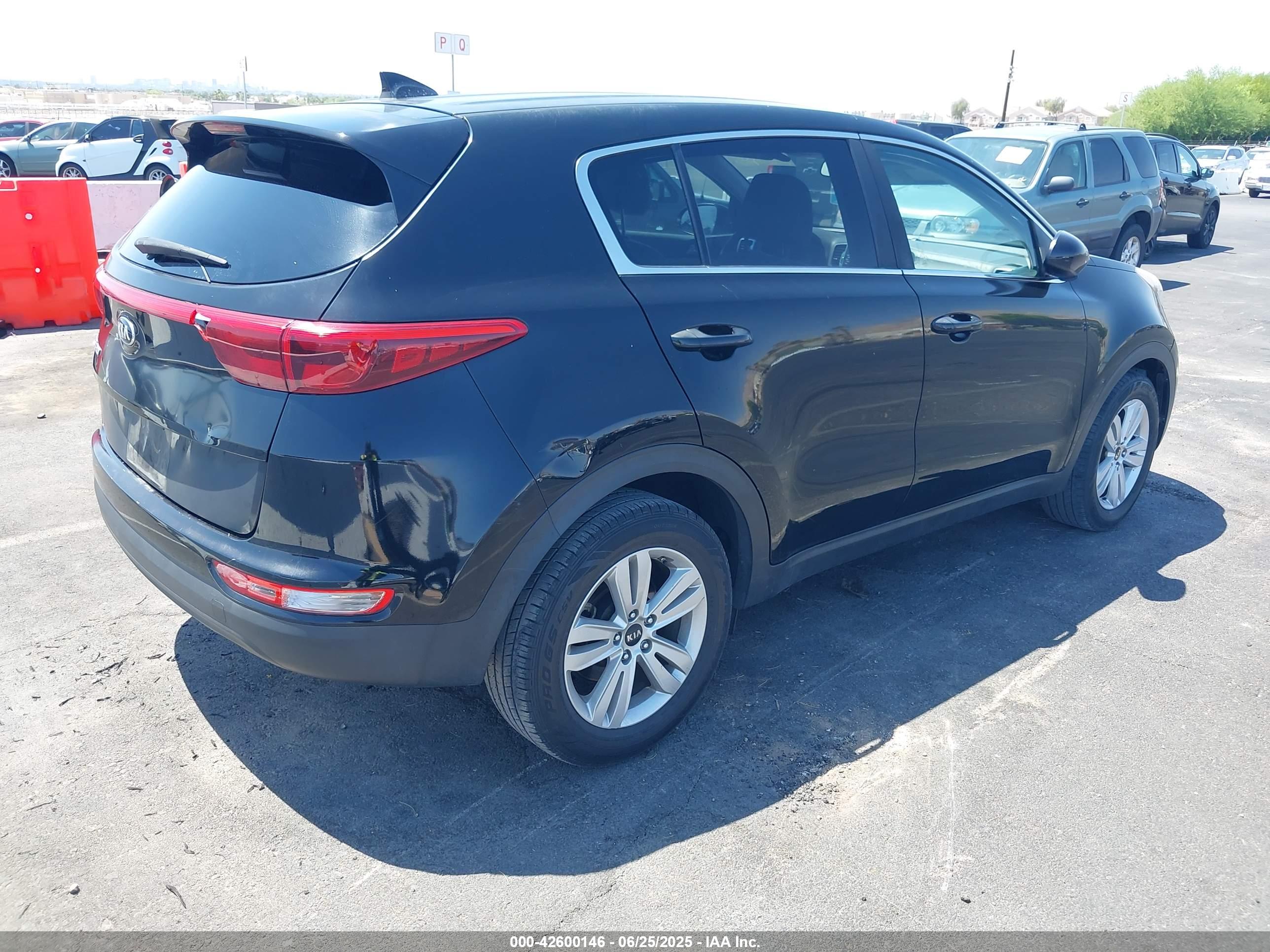 KIA SPORTAGE image 4