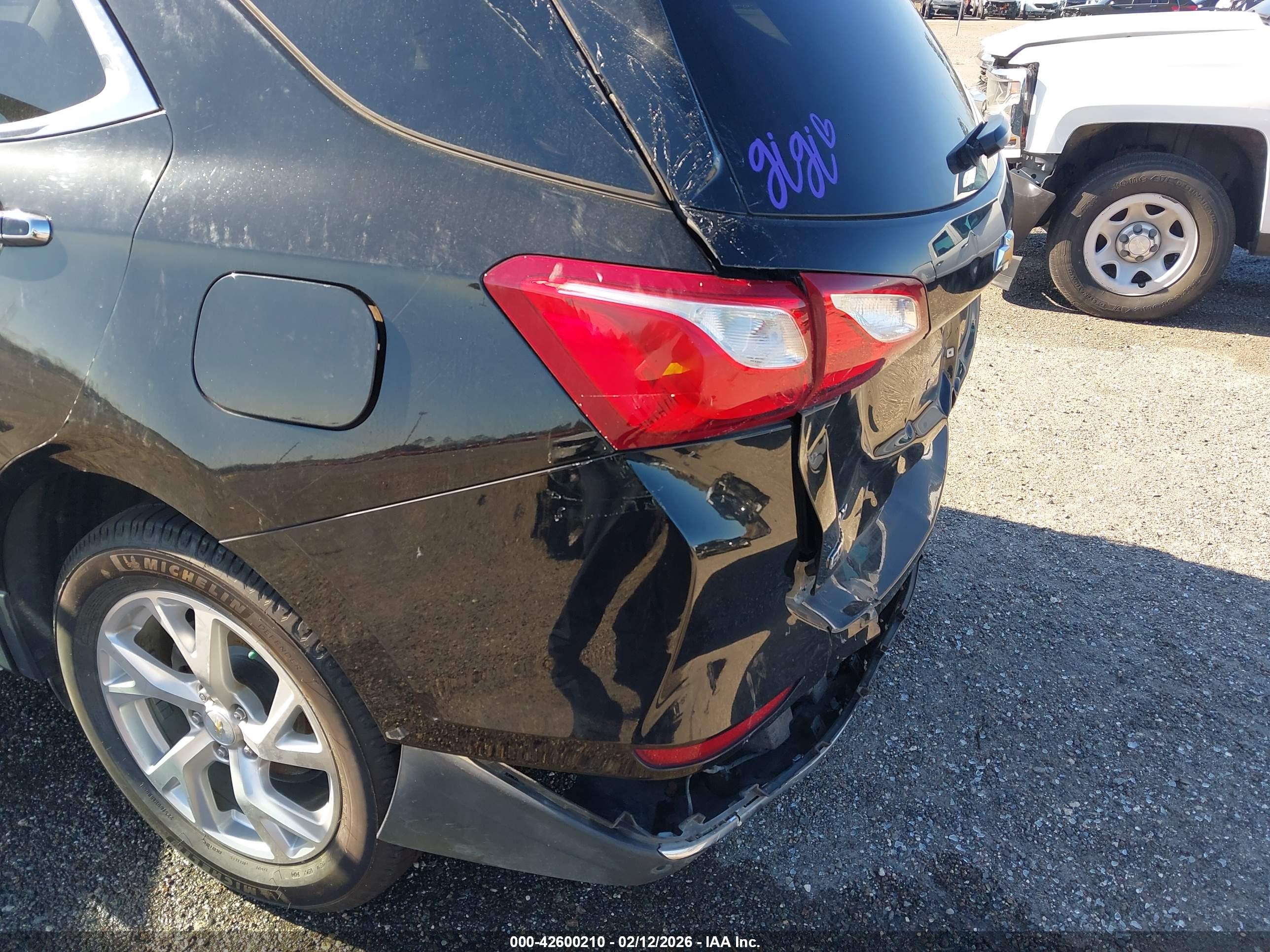 CHEVROLET EQUINOX image 6