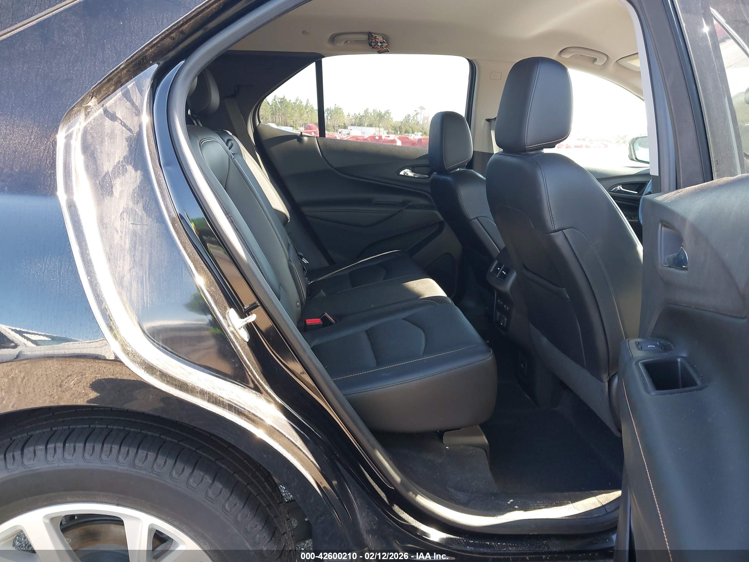 CHEVROLET EQUINOX image 8