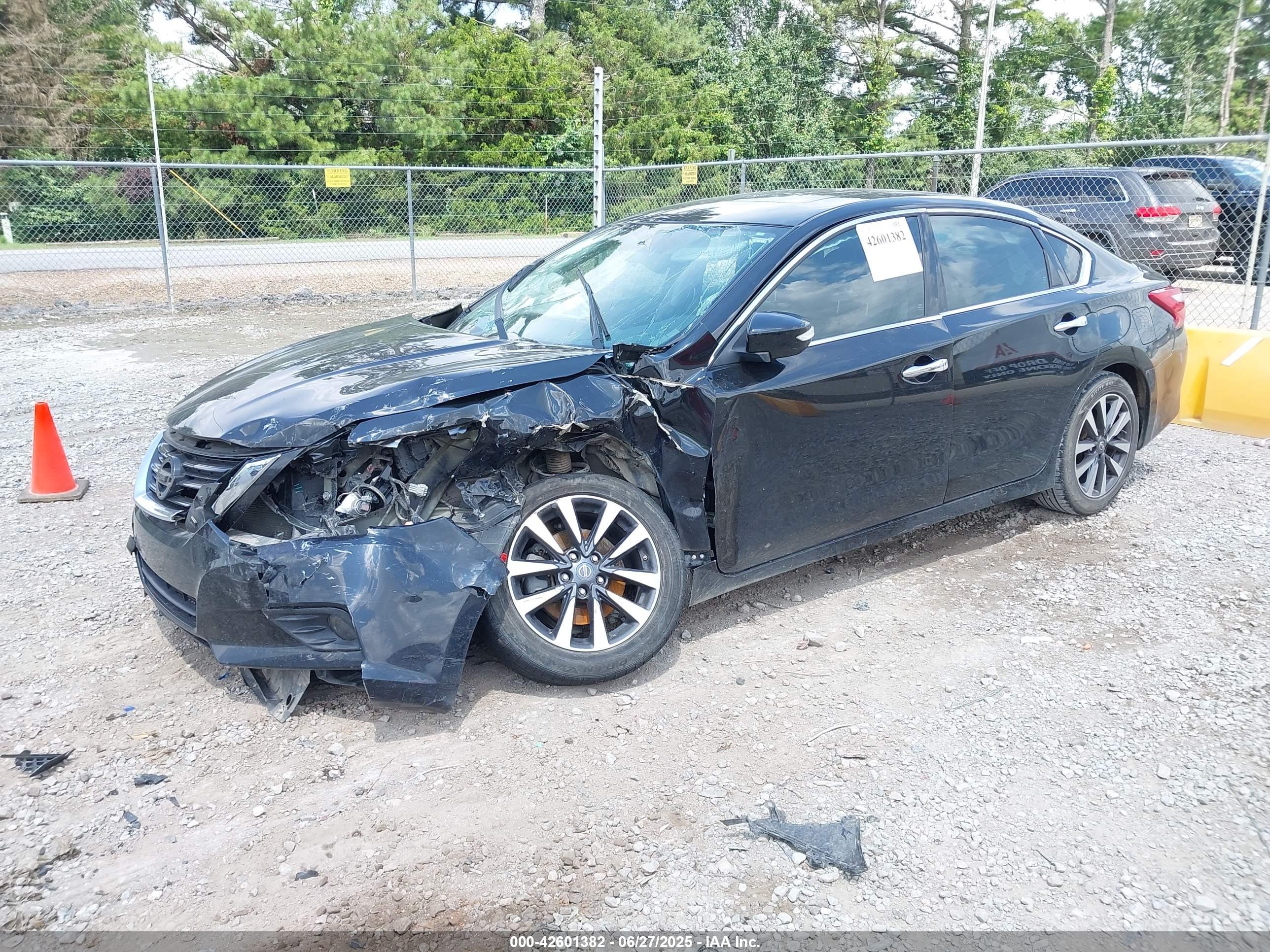 NISSAN ALTIMA image 2