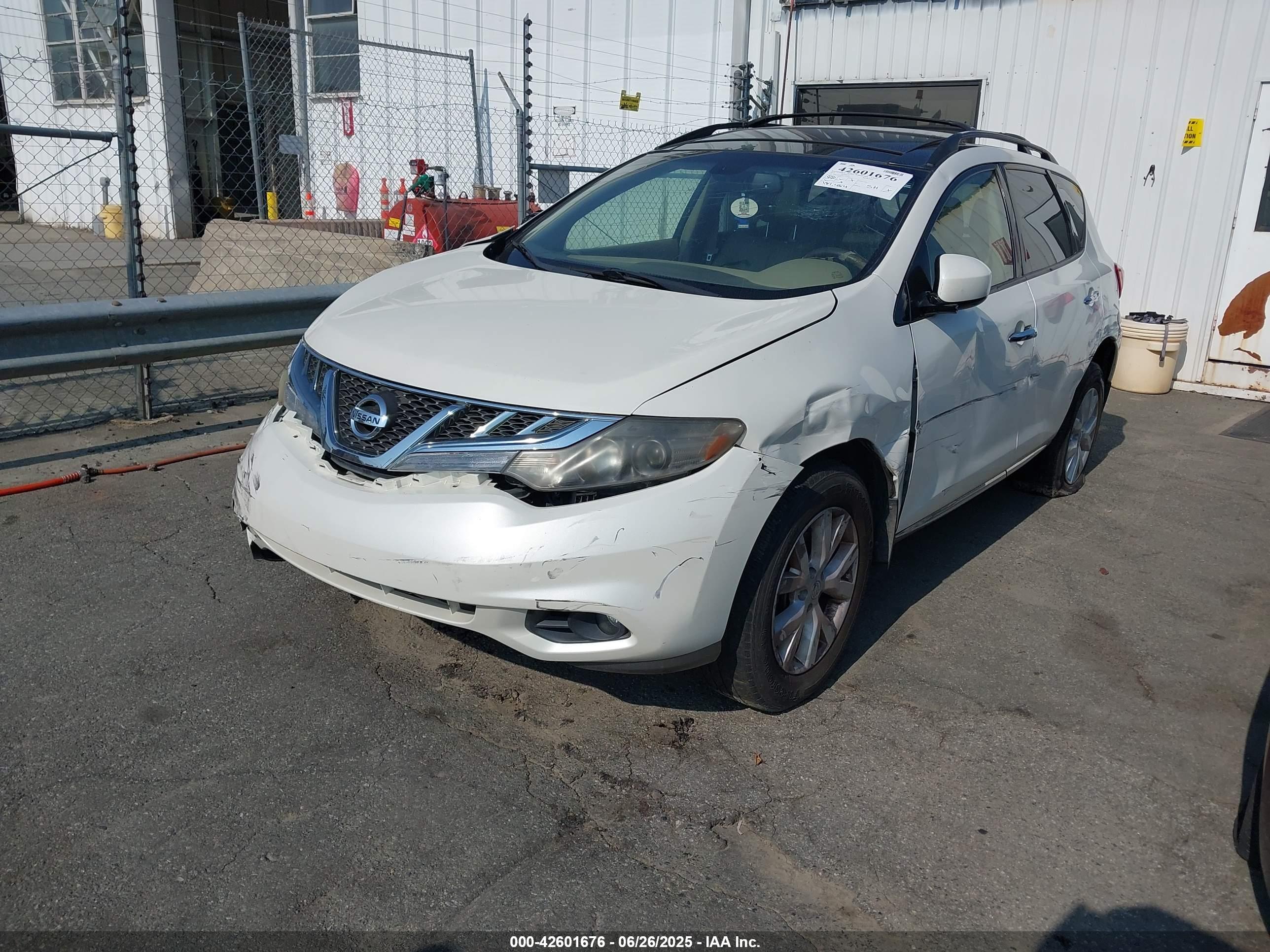 NISSAN MURANO image 2
