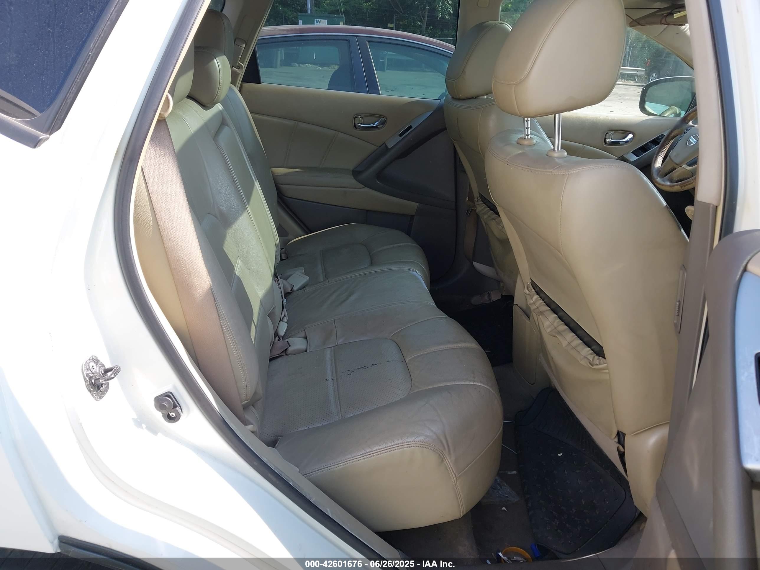 NISSAN MURANO image 8