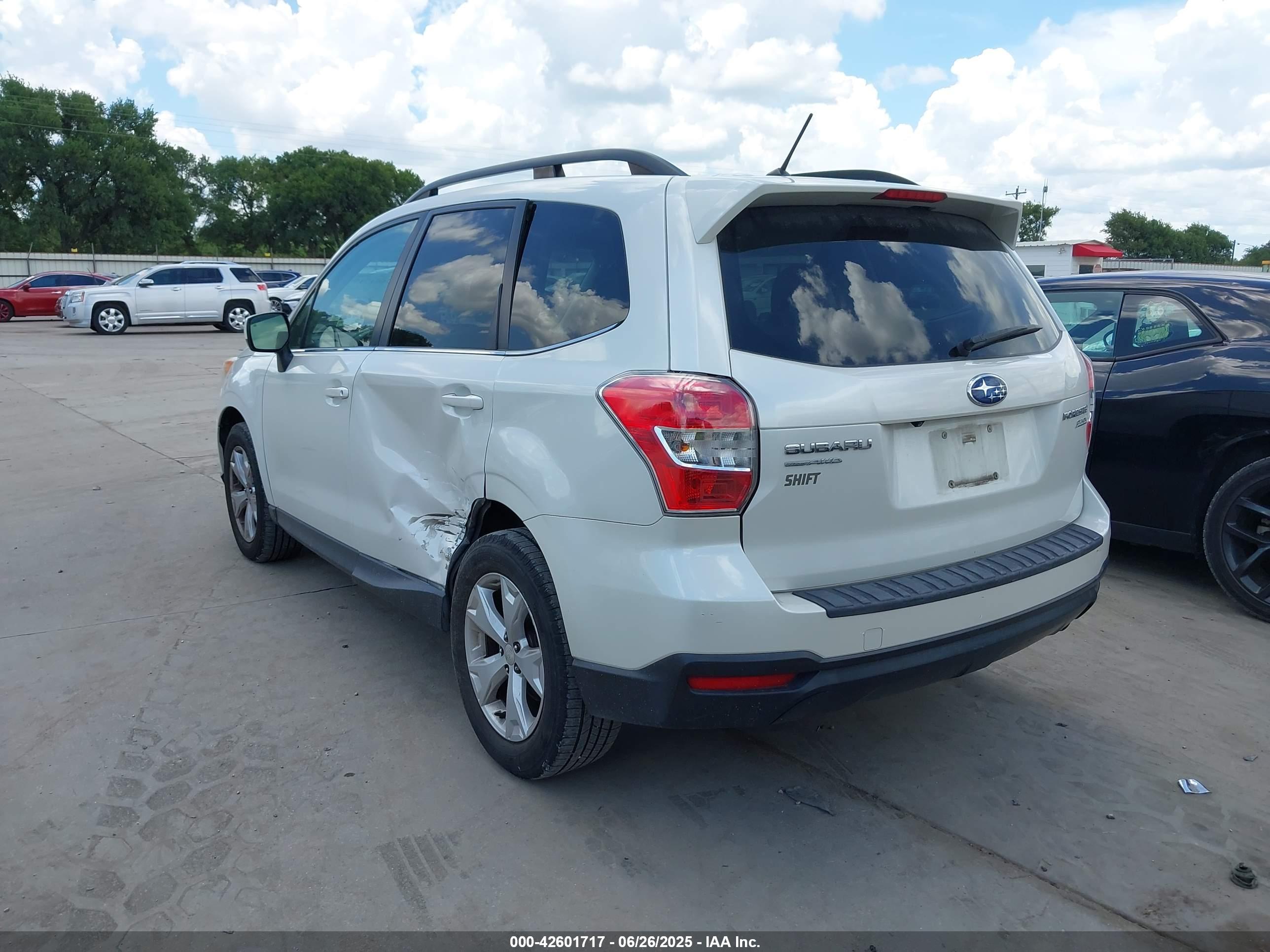 SUBARU FORESTER image 3