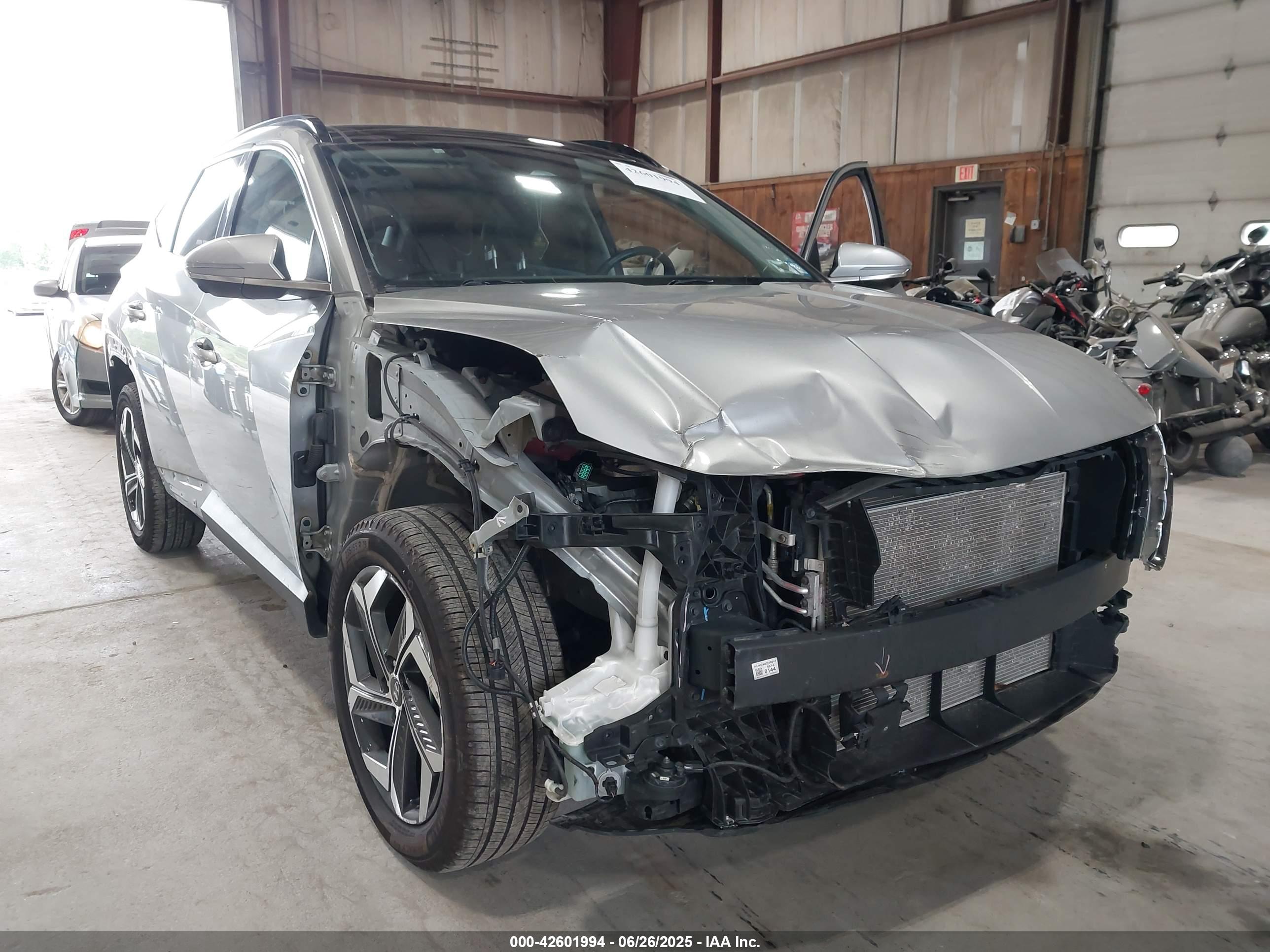 HYUNDAI TUCSON image 6