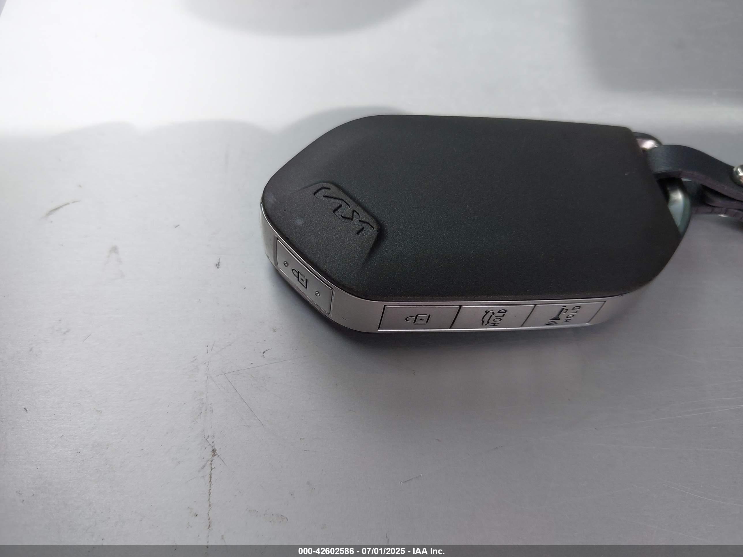 KIA K4 image 11