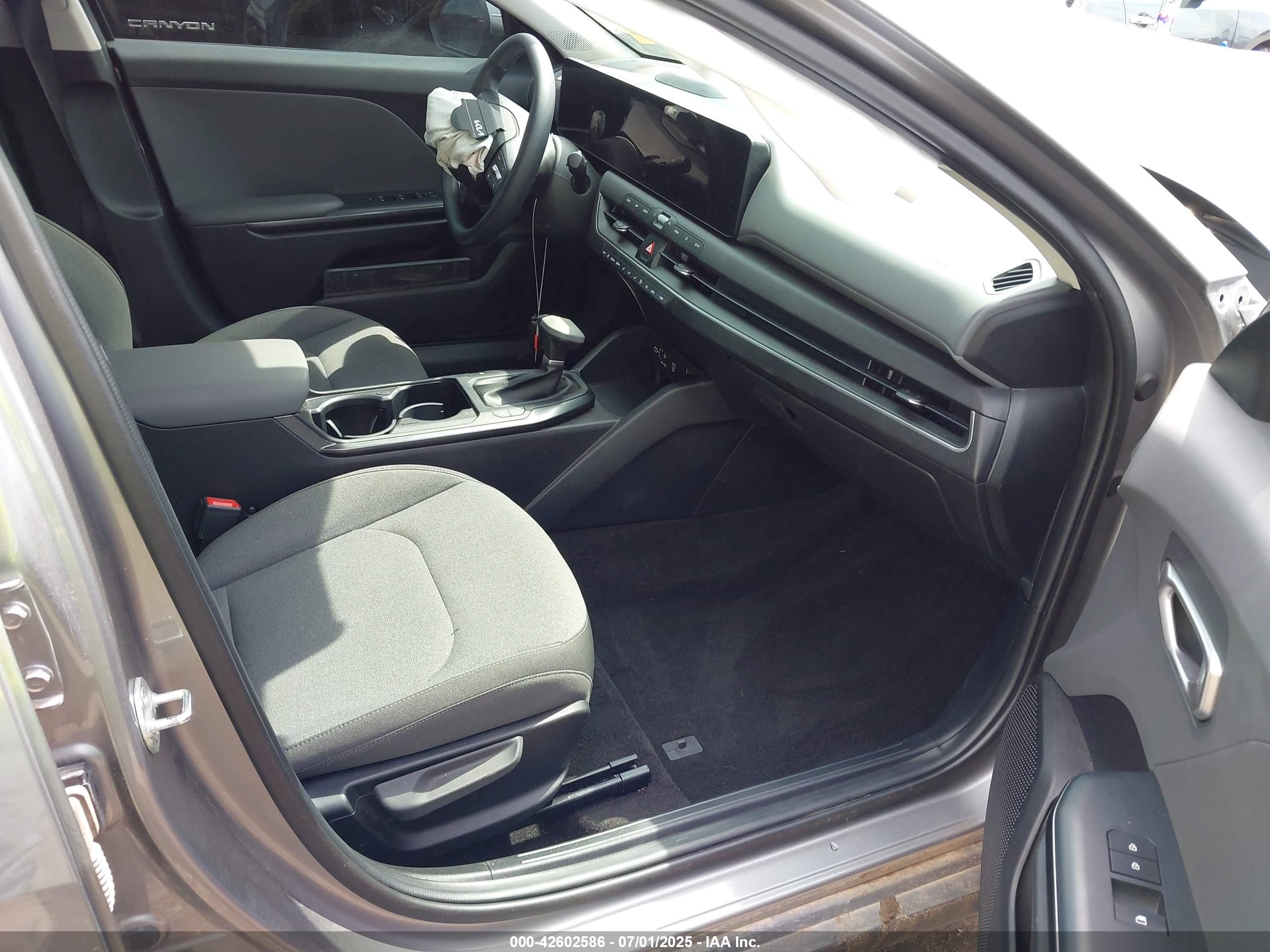KIA K4 image 5