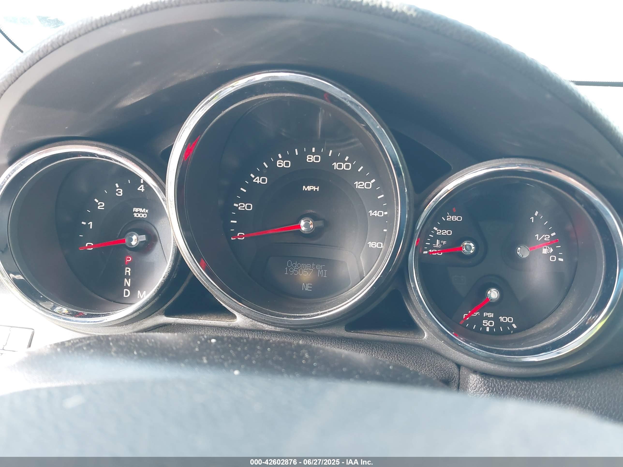 CADILLAC CTS image 7