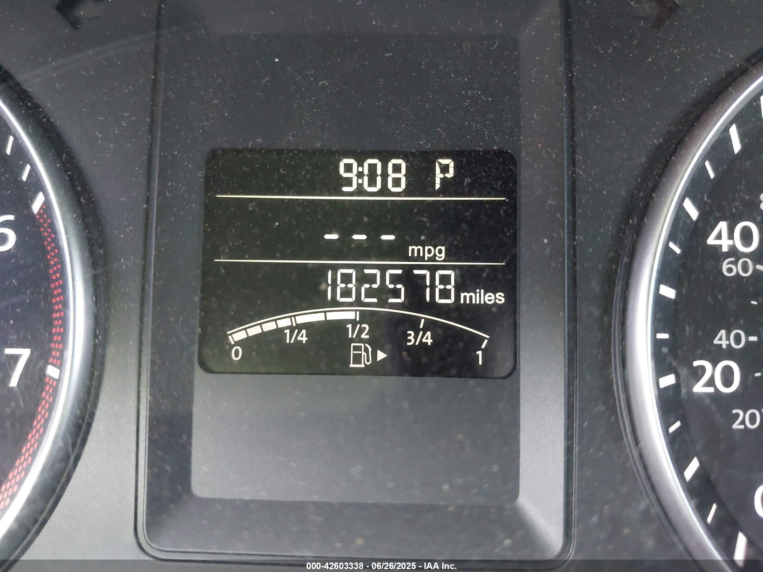 VOLKSWAGEN JETTA image 7