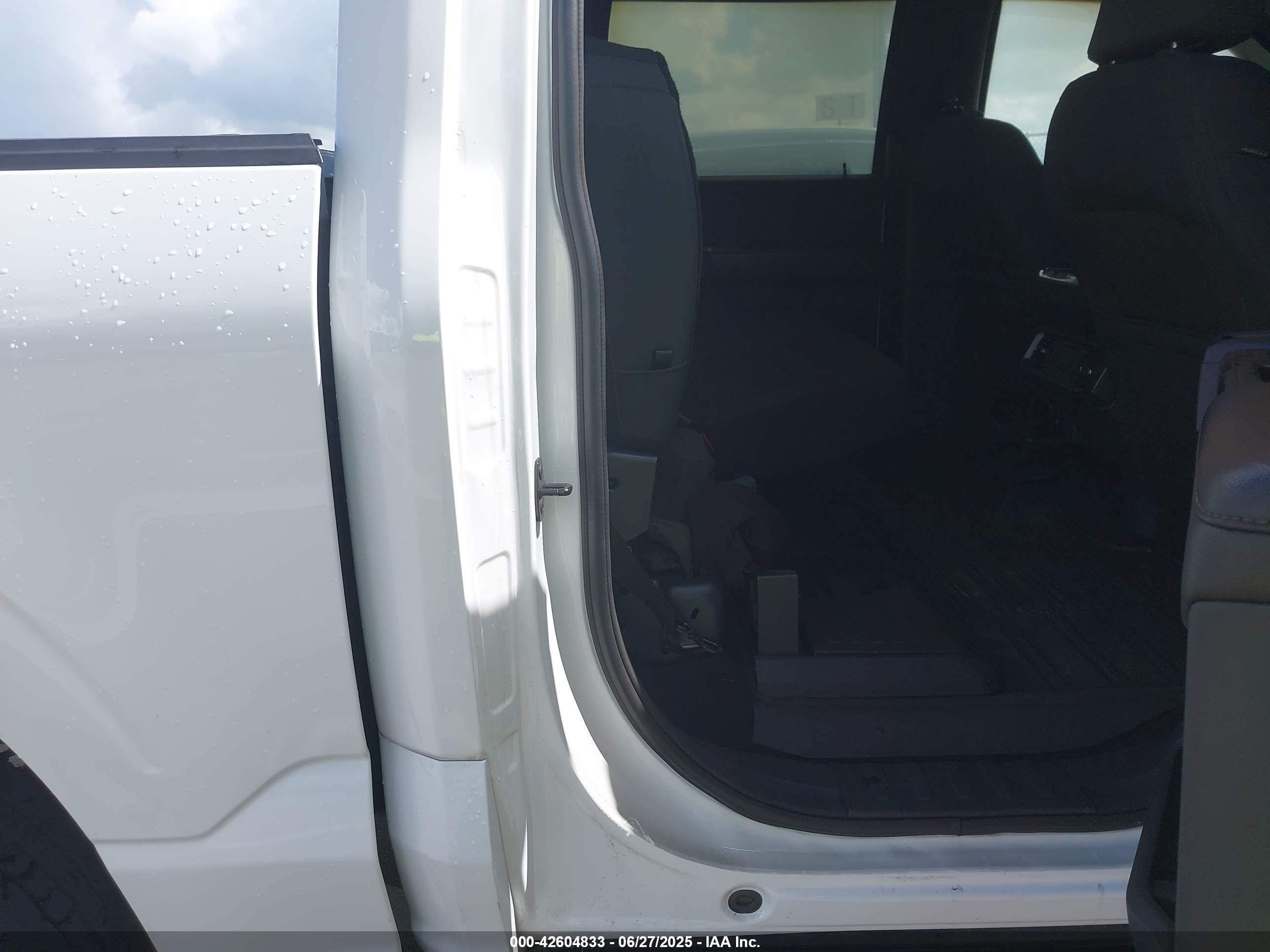 FORD F-150 image 8